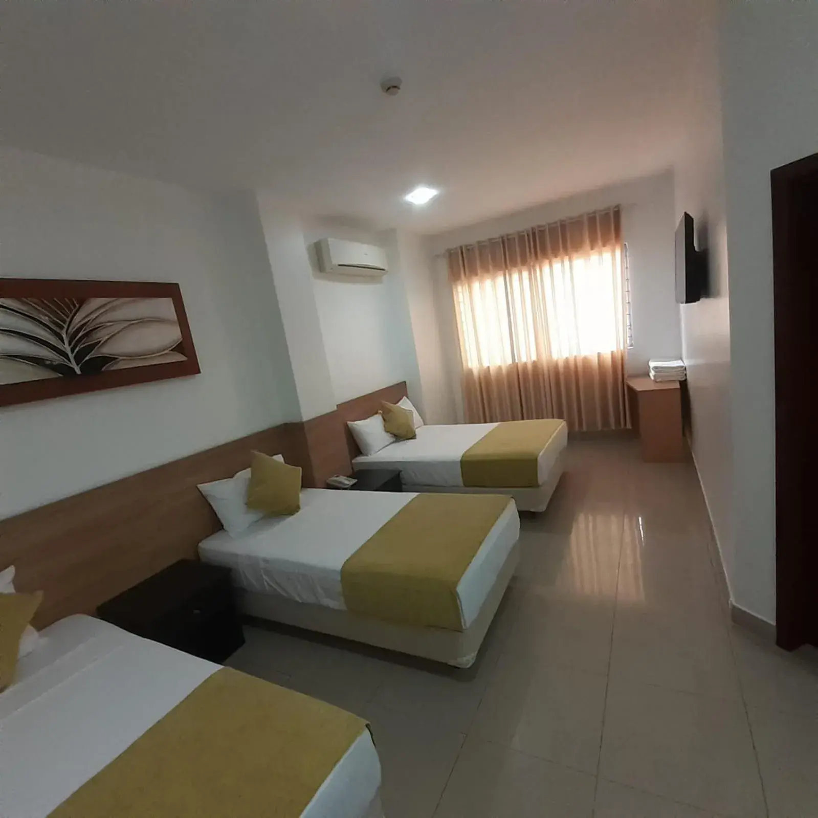Triple Room in Corona Real Hotel Triple Room in Corona Real Hotel