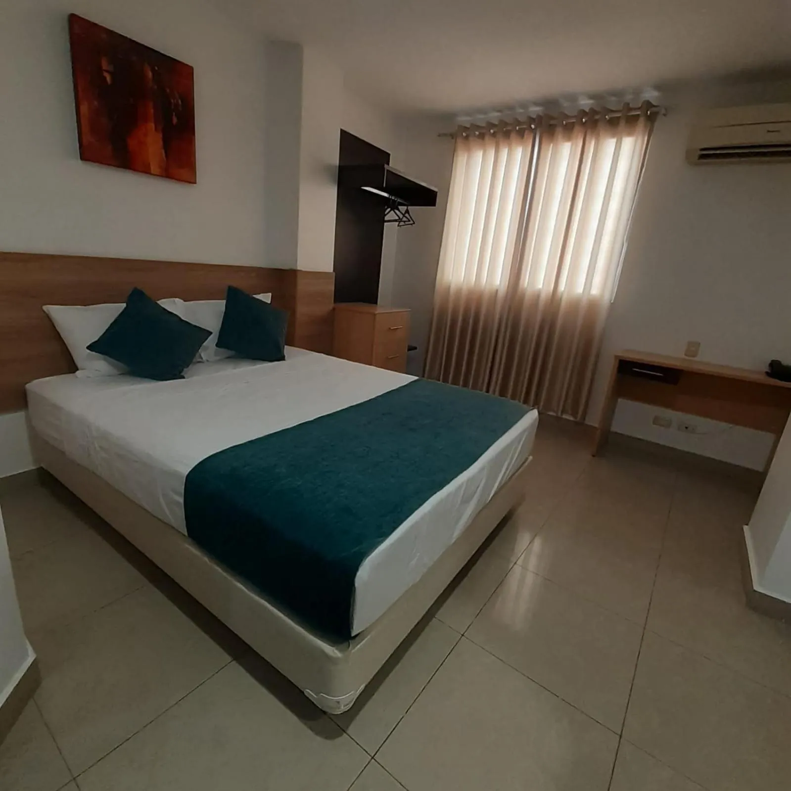 Corona Real Hotel