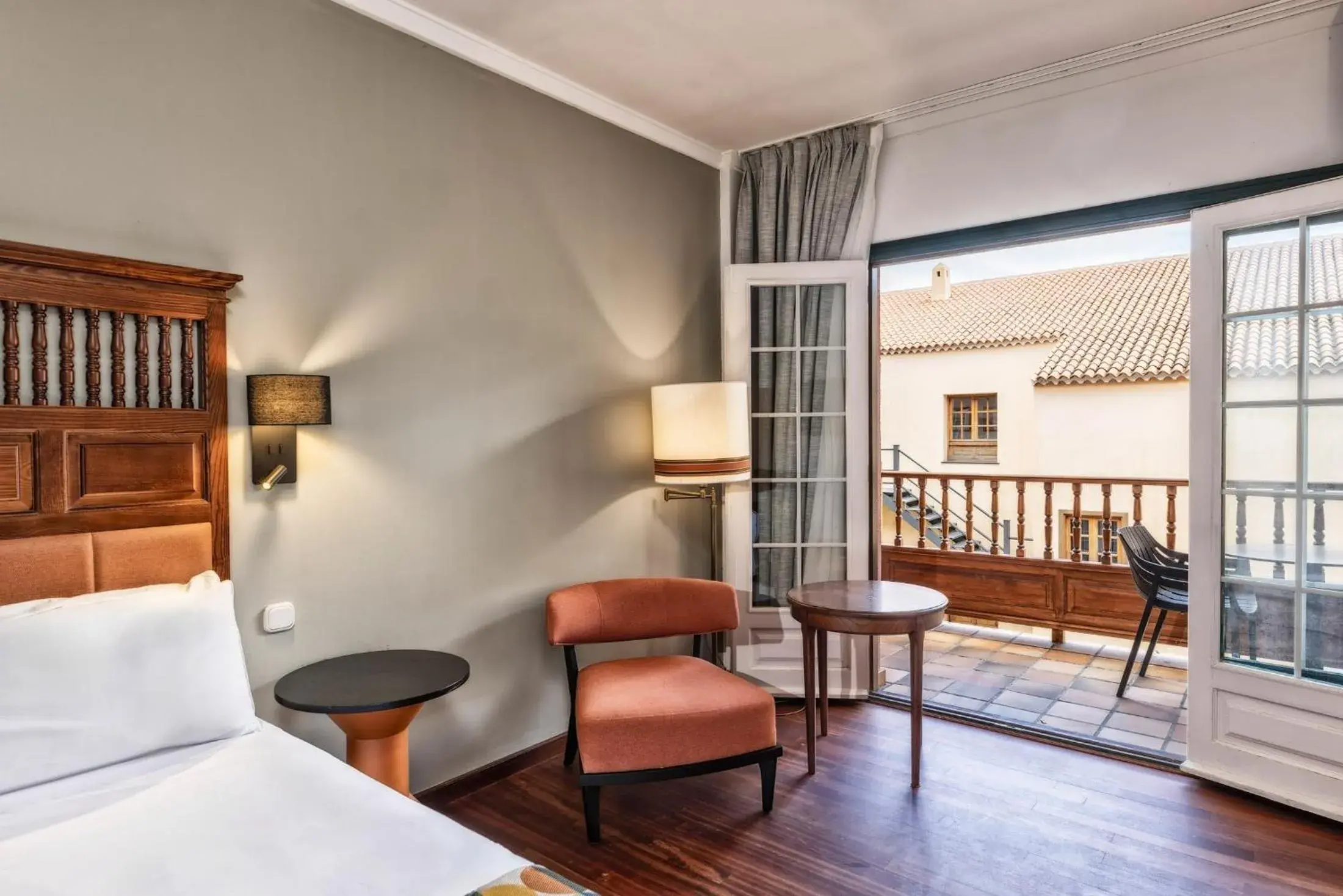 Photo of the whole room, Bed in Parador de La Palma Photo of the whole room, Bed in Parador de La Palma