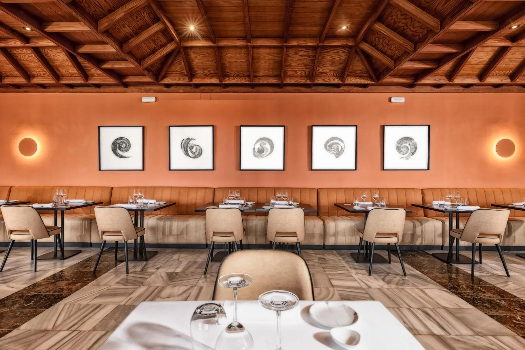 Restaurant/places to eat in Parador de La Palma