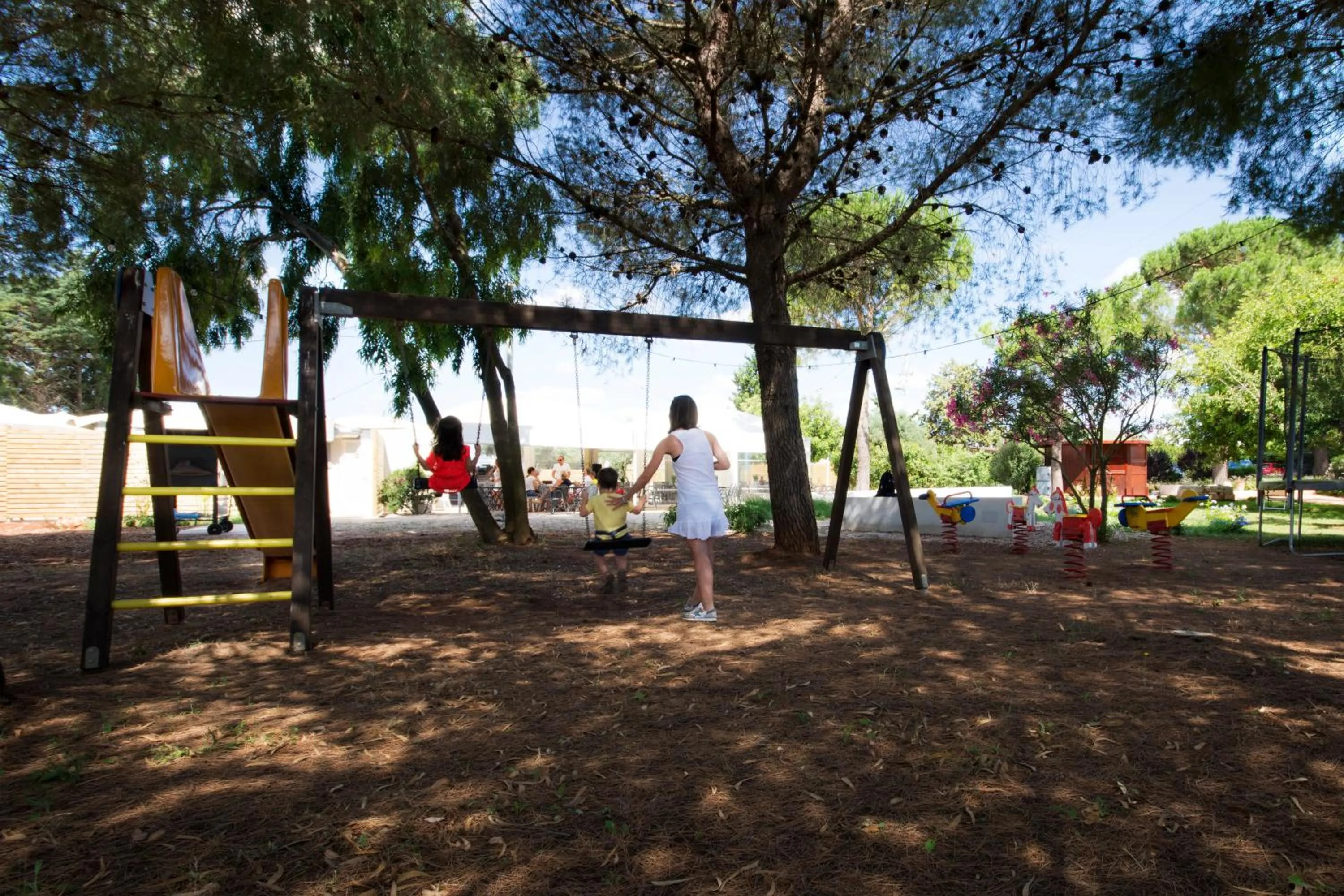 People in Hotel Garden Salento