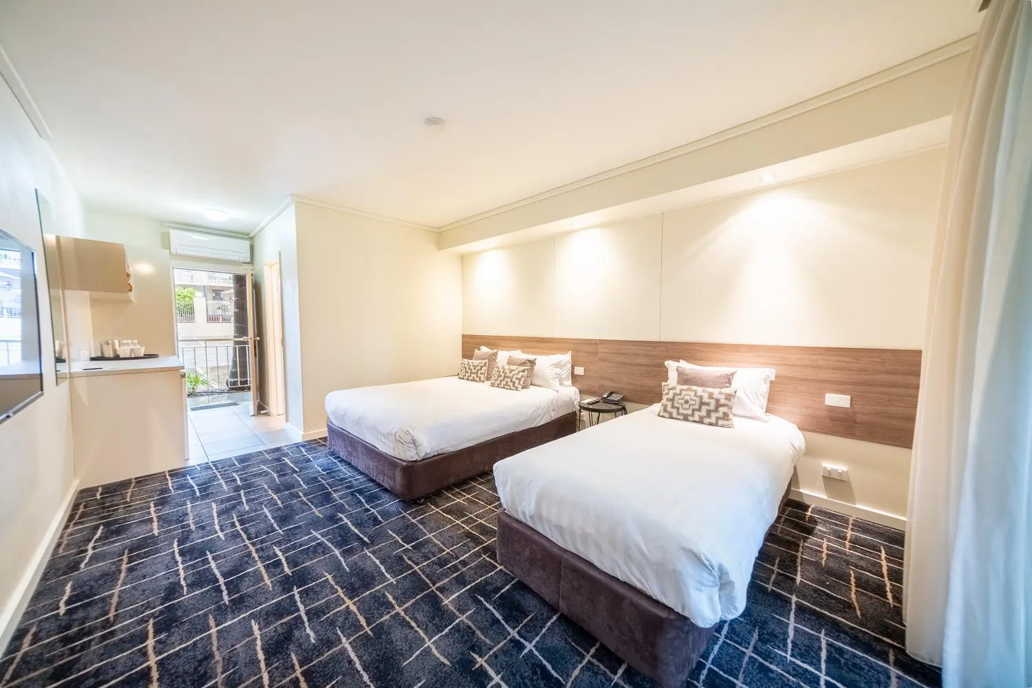 Standard Twin Room in Commodore Motel Mildura