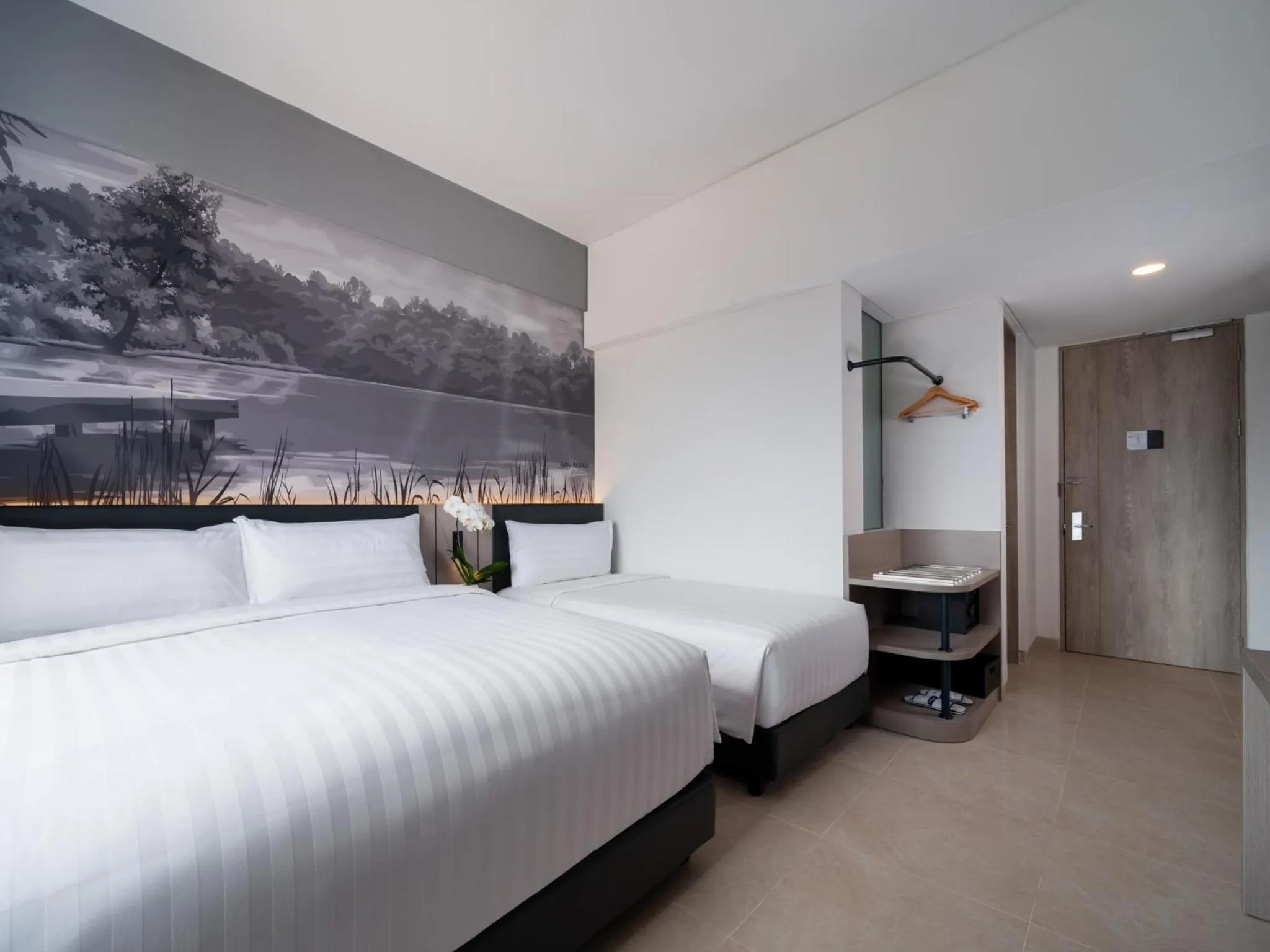 Bedroom, Bed in Aston Inn Lumajang - East Java