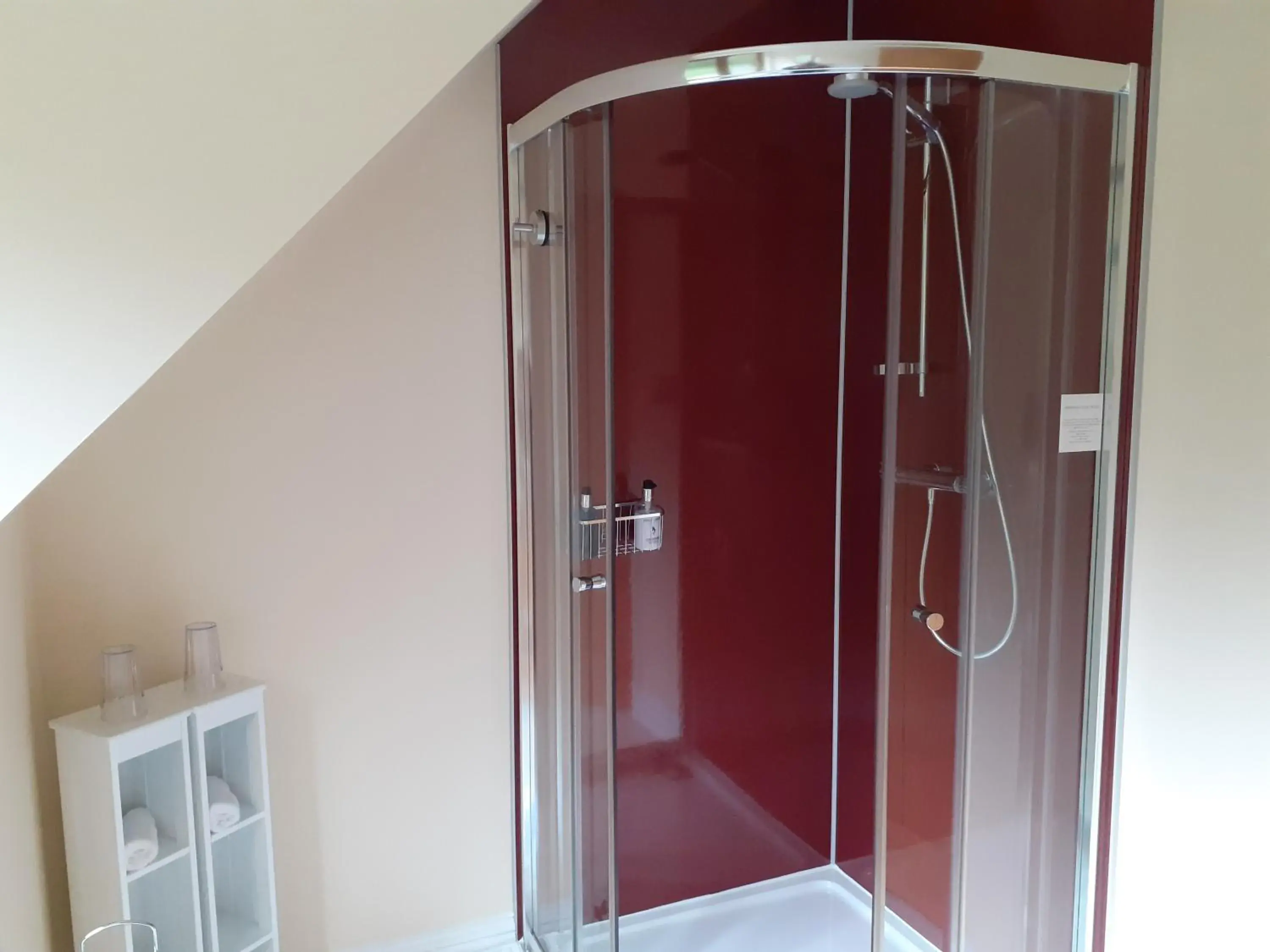 Deluxe Double or Twin Room in Beechwood Cottage B&B Deluxe Double or Twin Room in Beechwood Cottage B&B