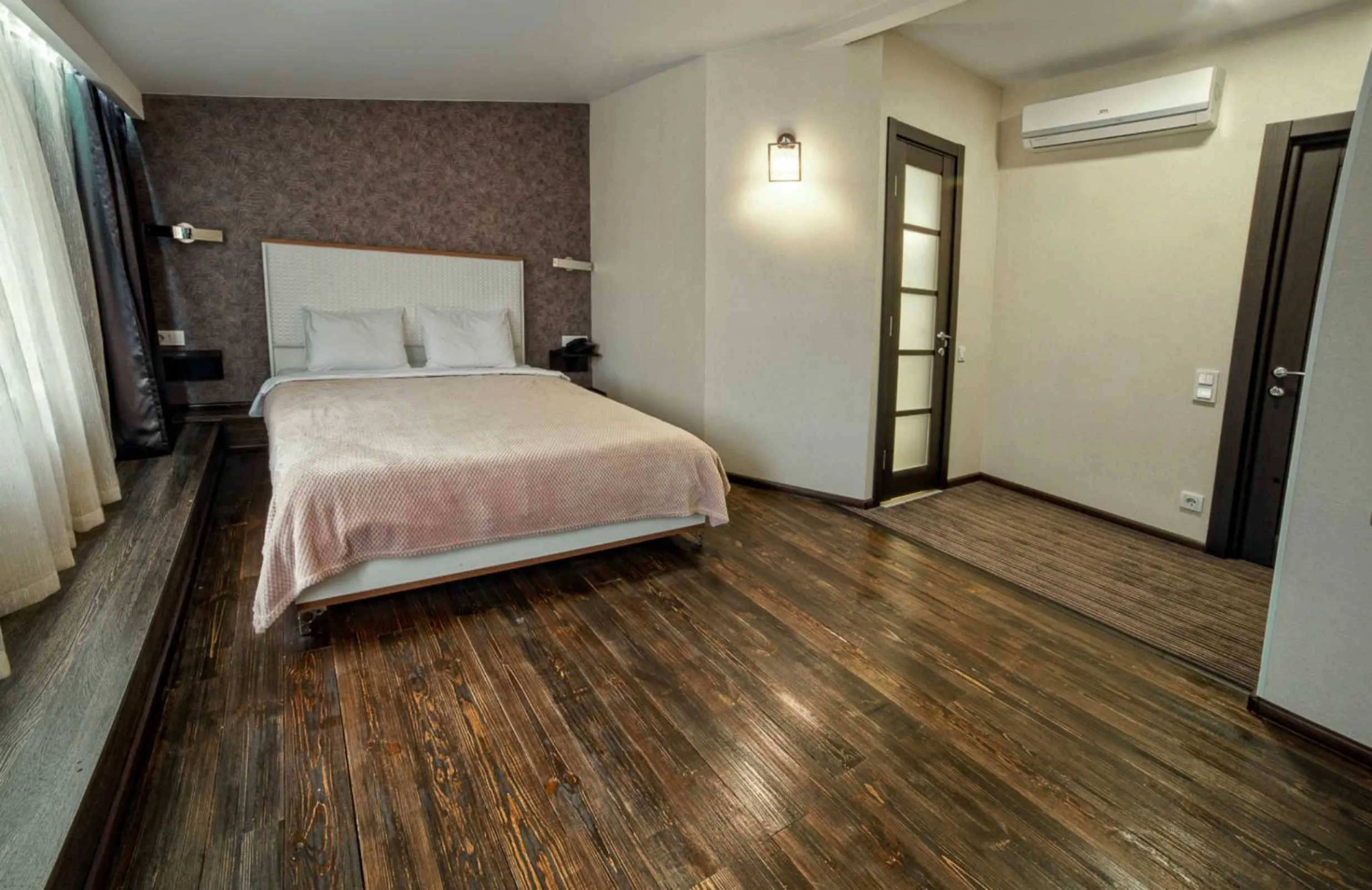 Standard Double Room in Apart Hotel Kvartira 1