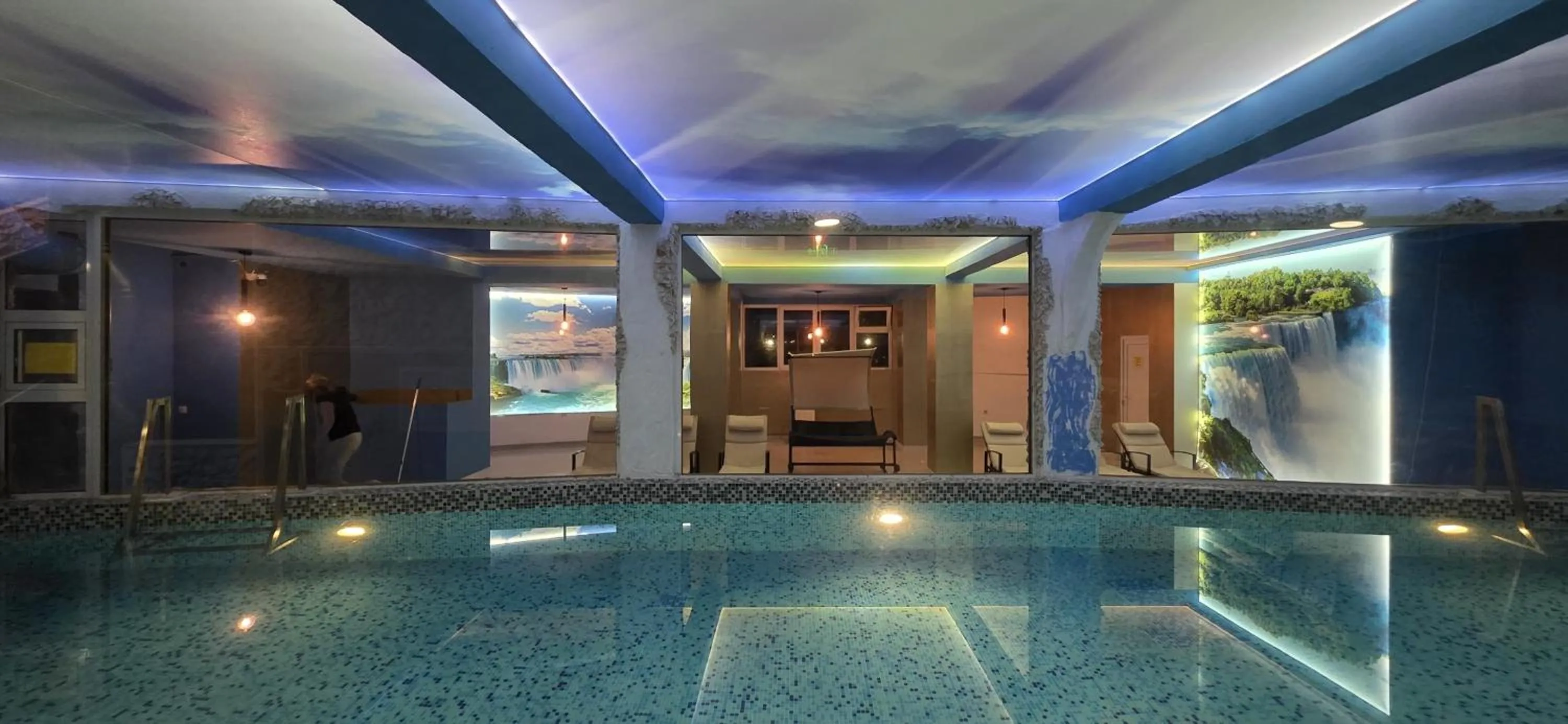 Bali Colosseum Hotel