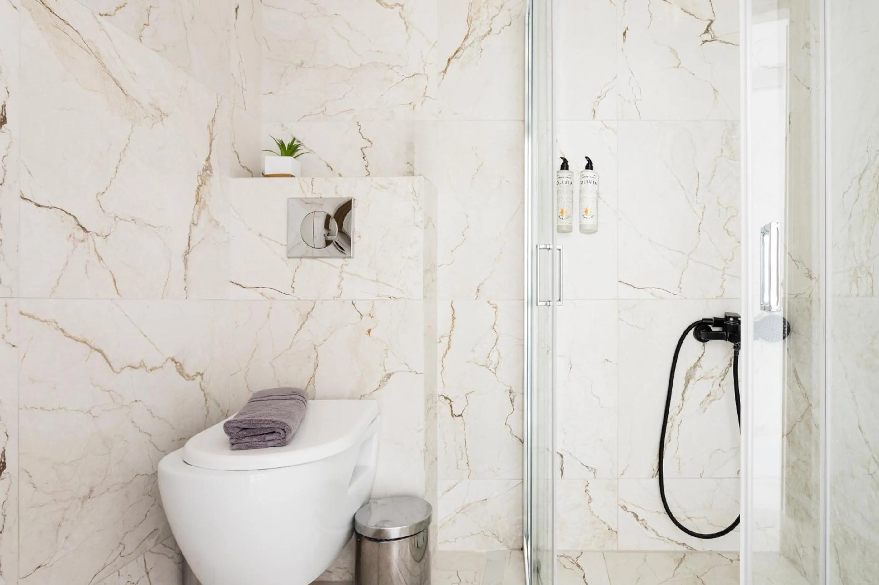 Shower in AEONS - Hotelia Hospitality Group