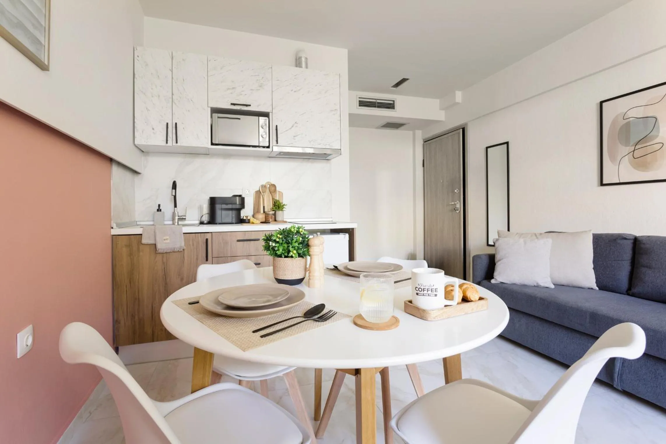 Coffee/tea facilities in AEONS - Hotelia Hospitality Group