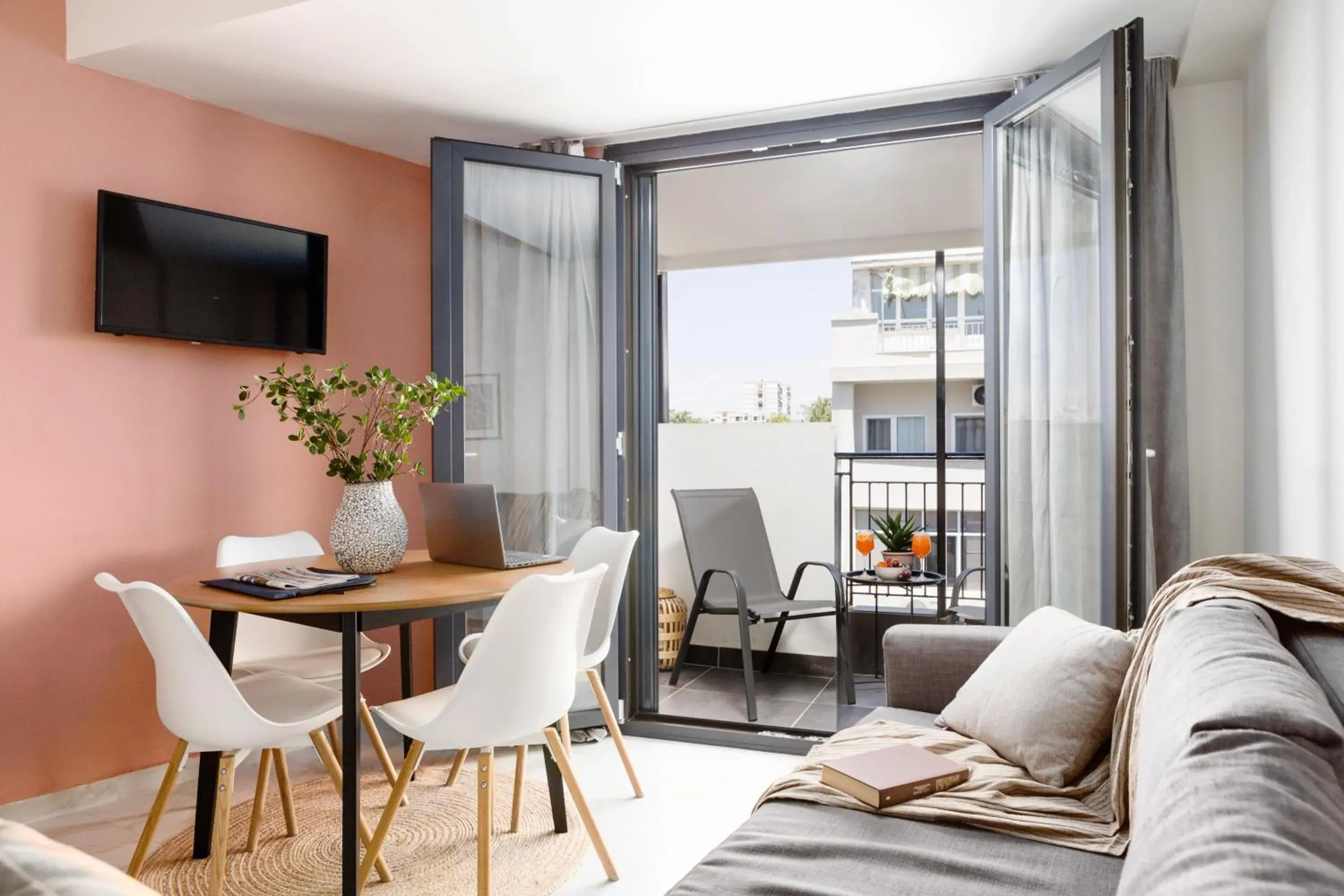 AEONS - Hotelia Hospitality Group AEONS - Hotelia Hospitality Group