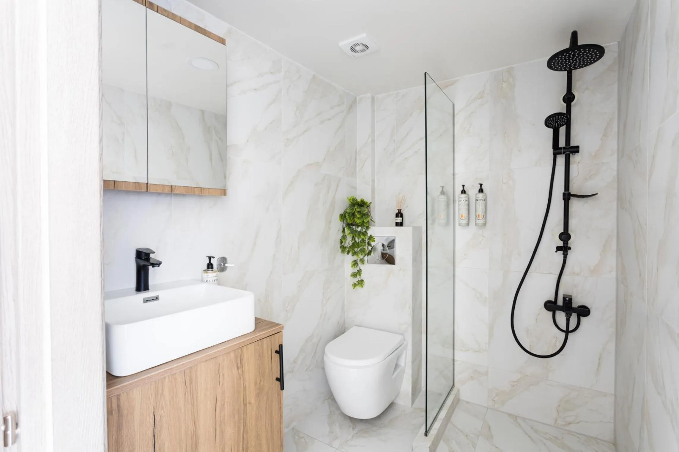 Shower in AEONS - Hotelia Hospitality Group