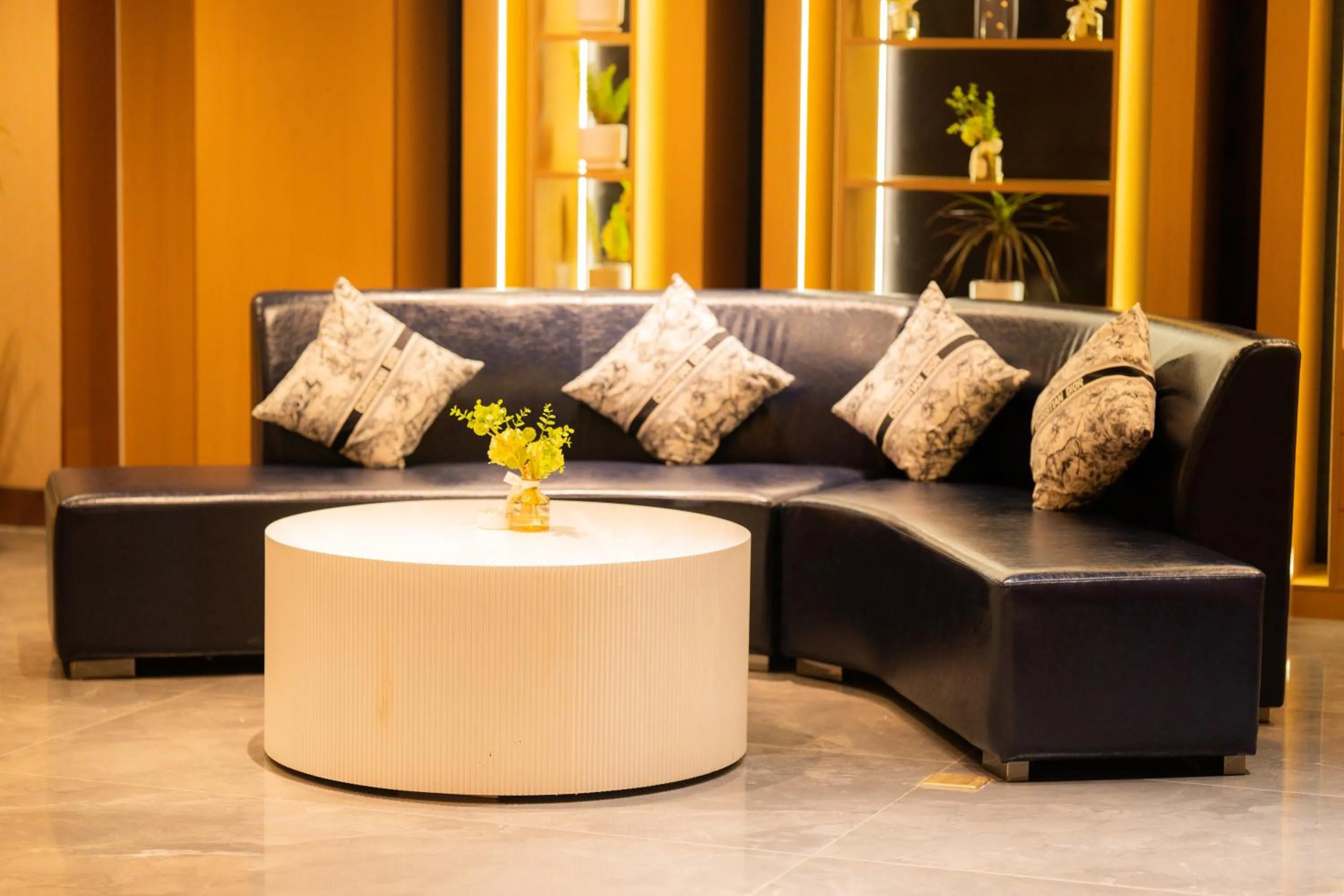 Lobby or reception in Jiuding Joy Hotel