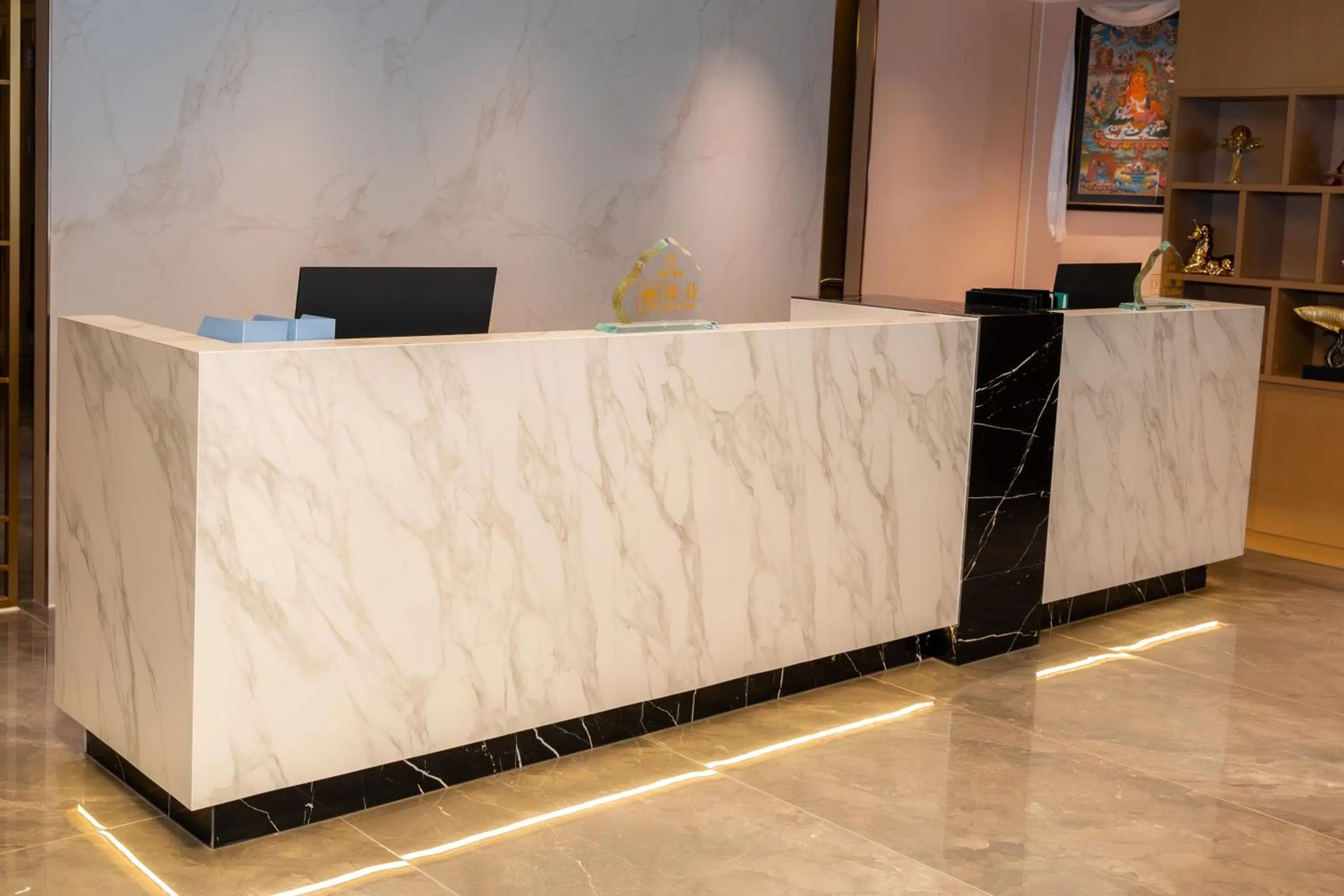 Lobby or reception in Jiuding Joy Hotel