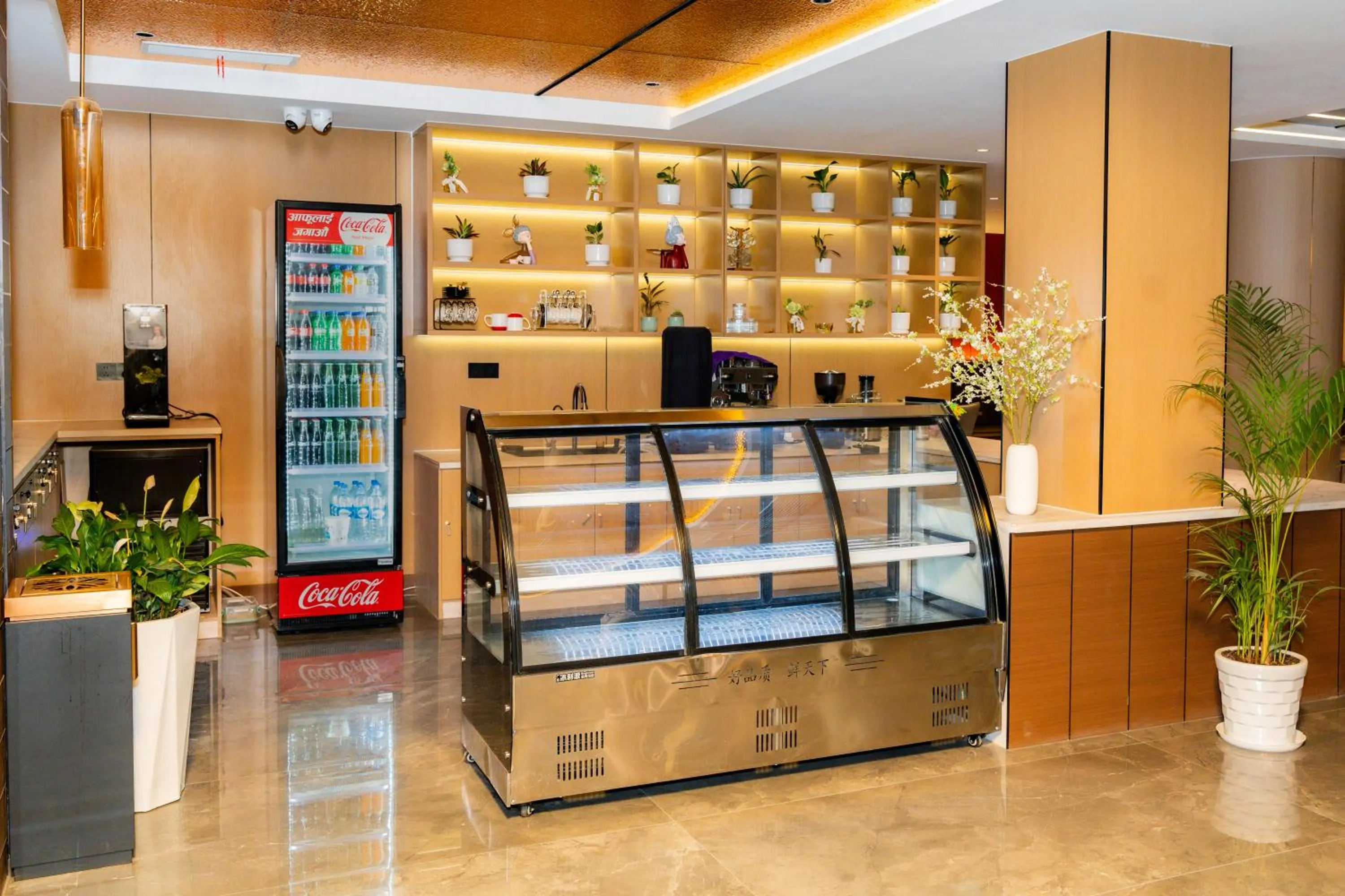 Coffee/tea facilities in Jiuding Joy Hotel