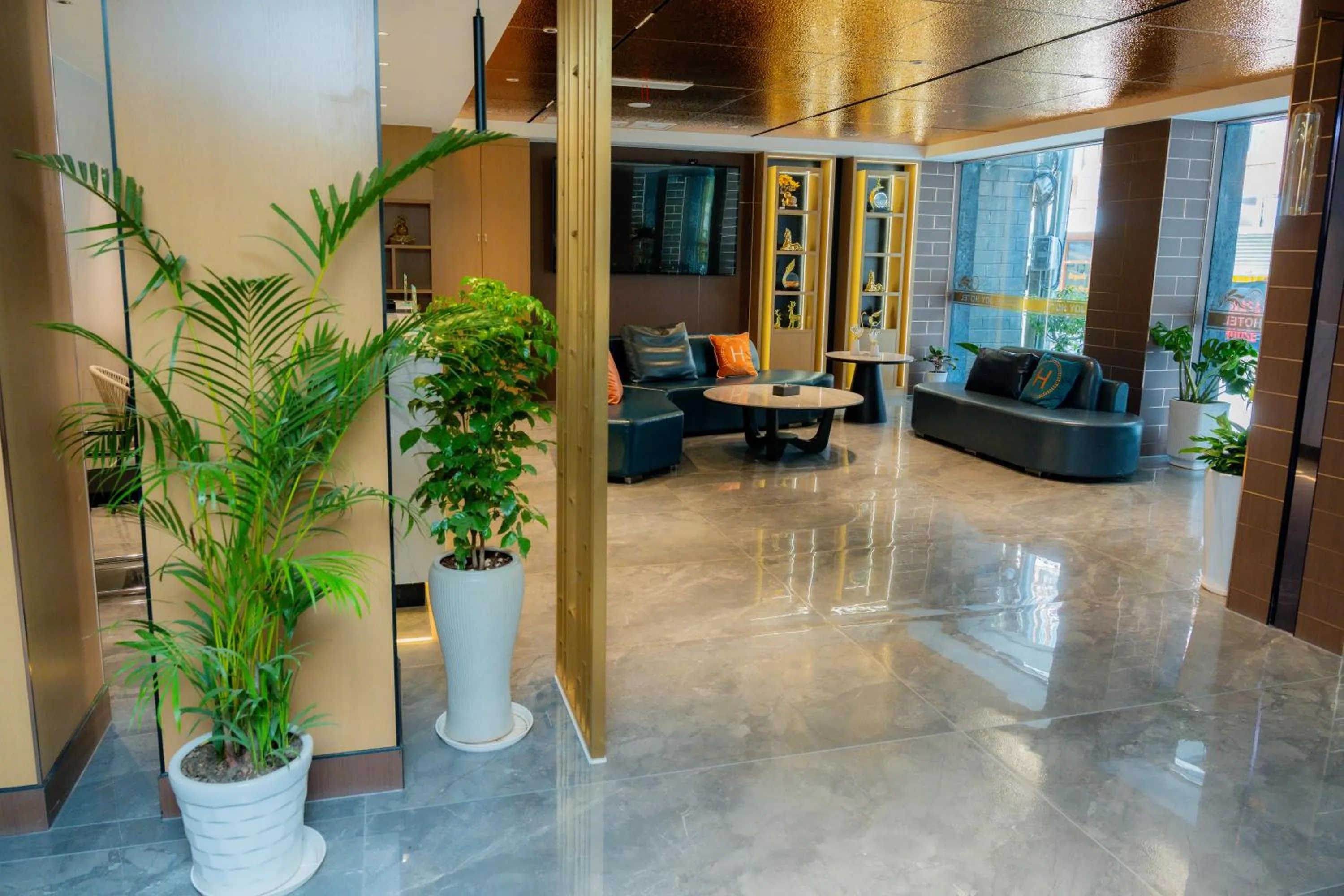 Lobby or reception in Jiuding Joy Hotel