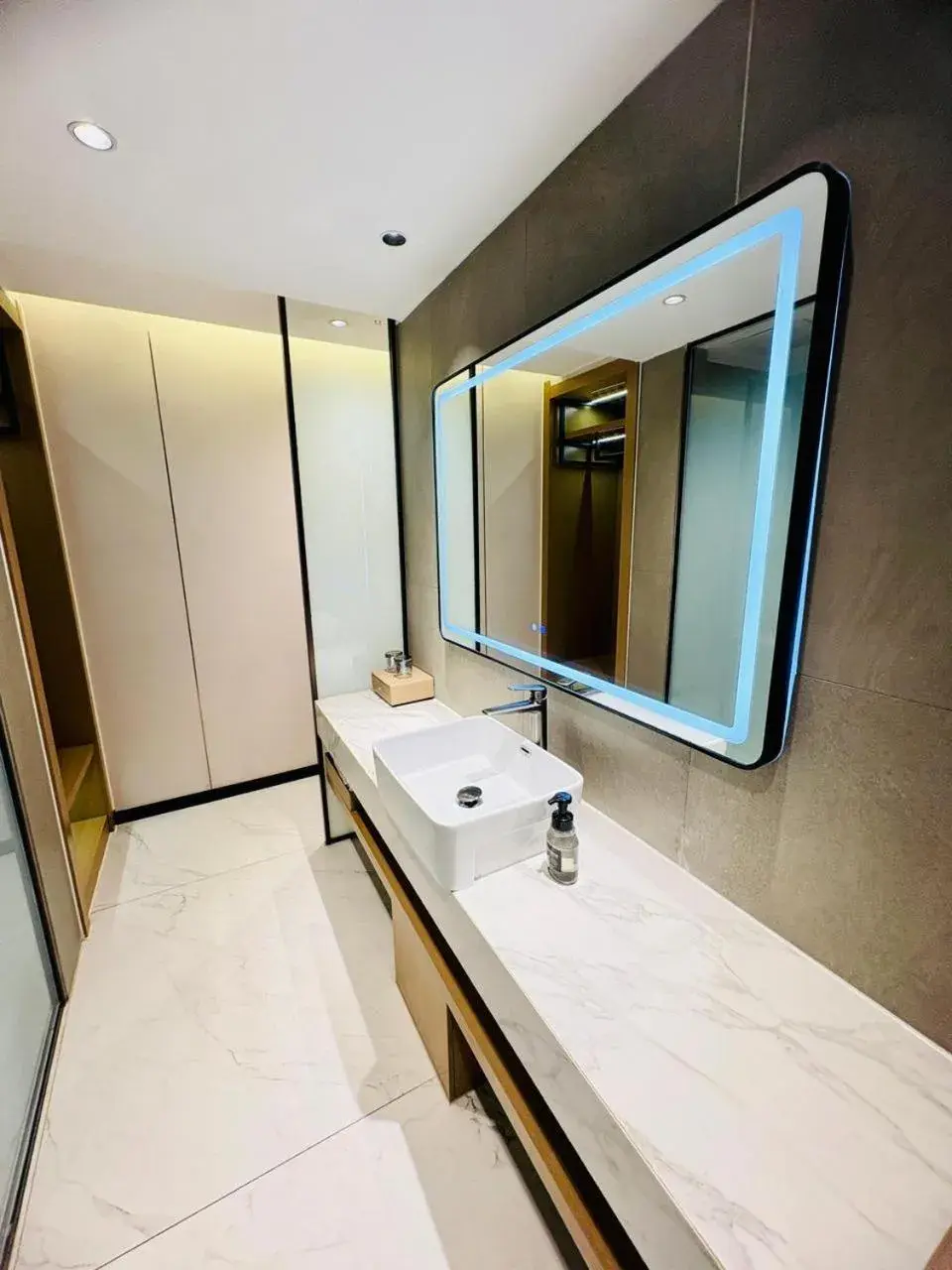 Family Suite in Jiuding Joy Hotel Family Suite in Jiuding Joy Hotel