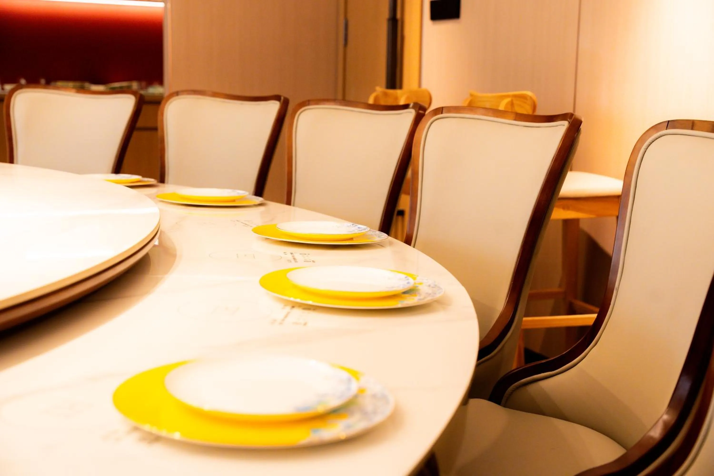 Restaurant/places to eat in Jiuding Joy Hotel