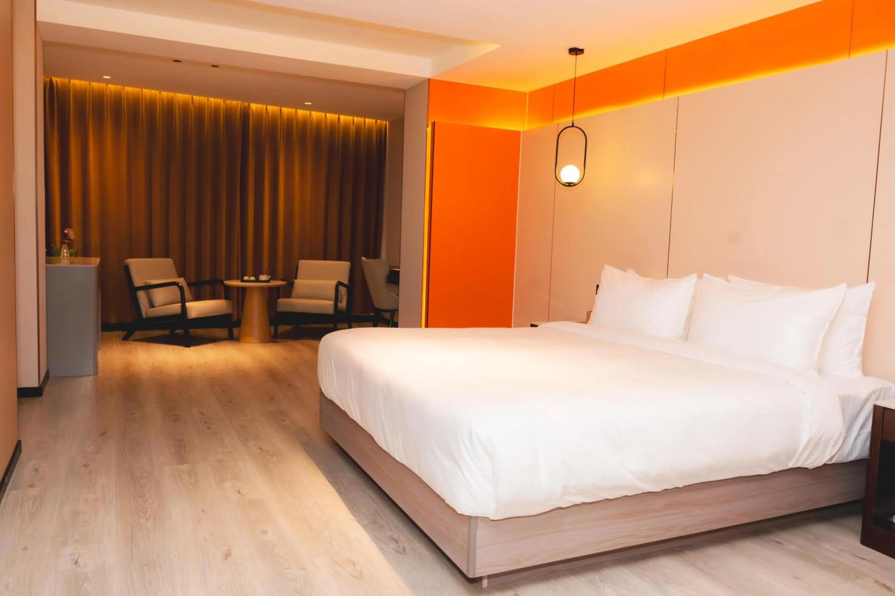 Bedroom, Bed in Jiuding Joy Hotel