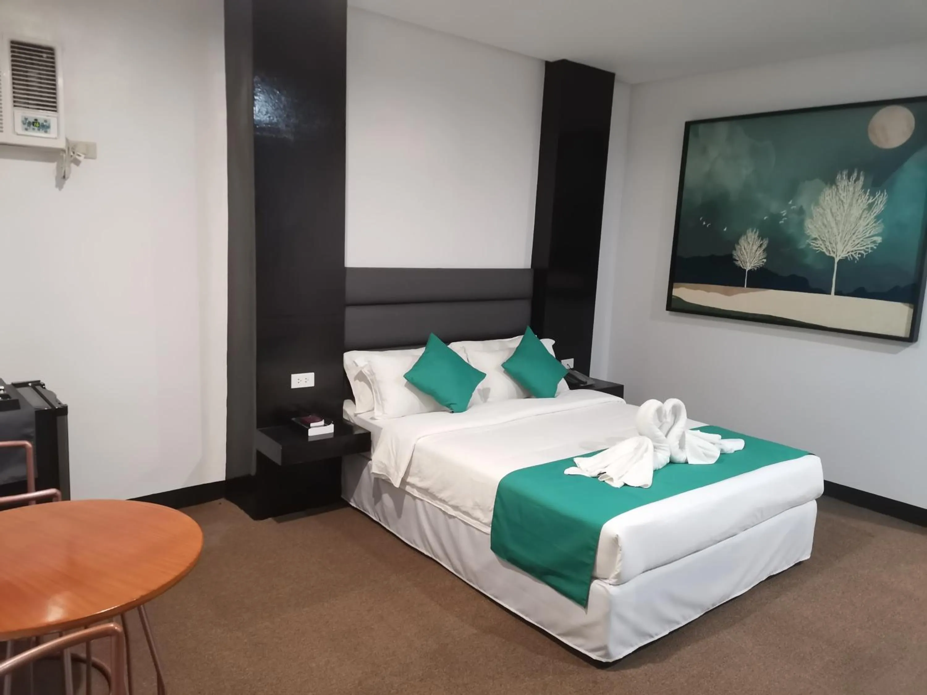 Bedroom, Bed in Palette in Angeles Pampanga near Clark International Airport Formerly Boss Hotel