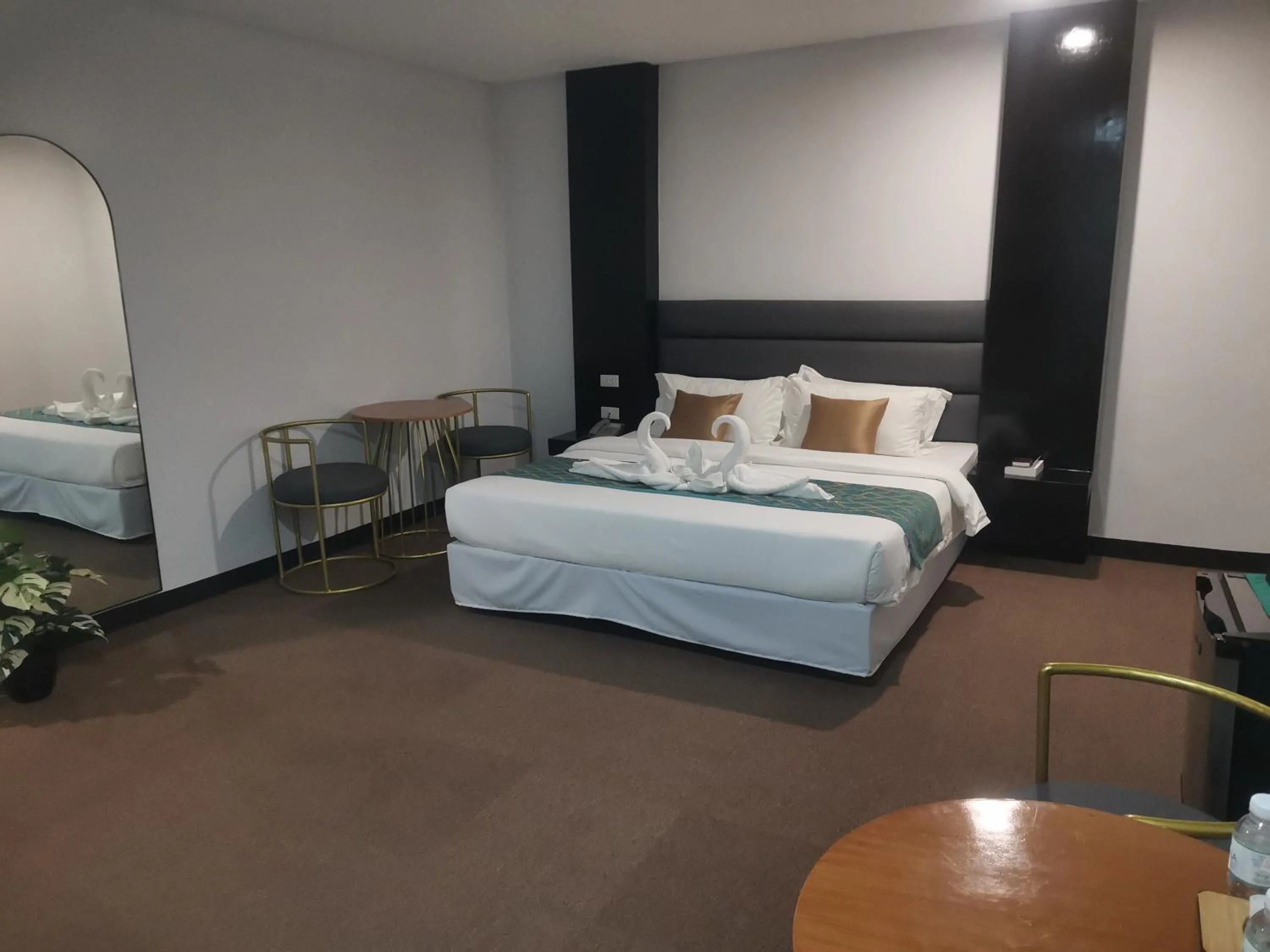 Bedroom, Bed in Palette in Angeles Pampanga near Clark International Airport Formerly Boss Hotel