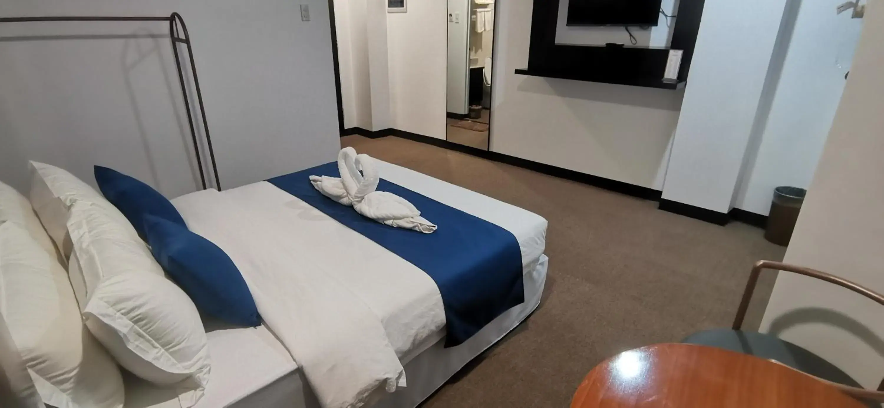 Bedroom, Bed in Palette Angeles, Formerly Boss Hotel Bedroom, Bed in Palette Angeles, Formerly Boss Hotel