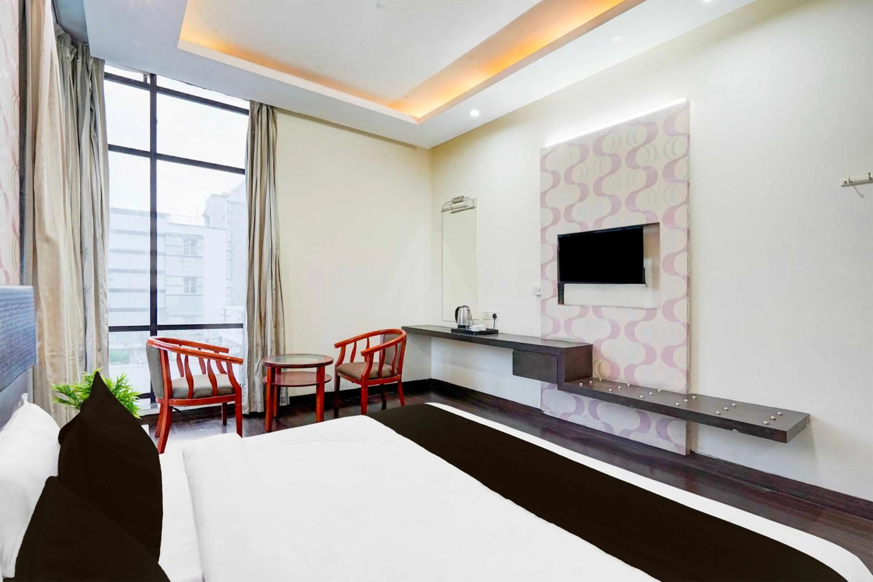 Classic Triple Room - single occupancy in Collection O Sector 51 Noida