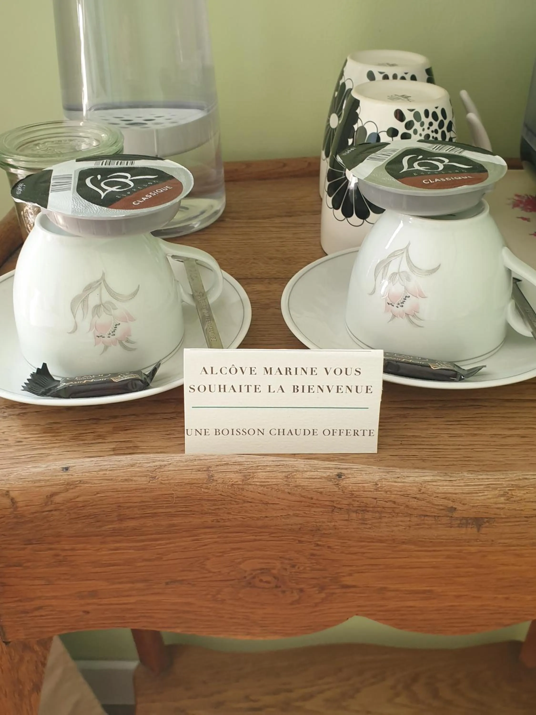 Coffee/tea facilities in Alcôve Marine