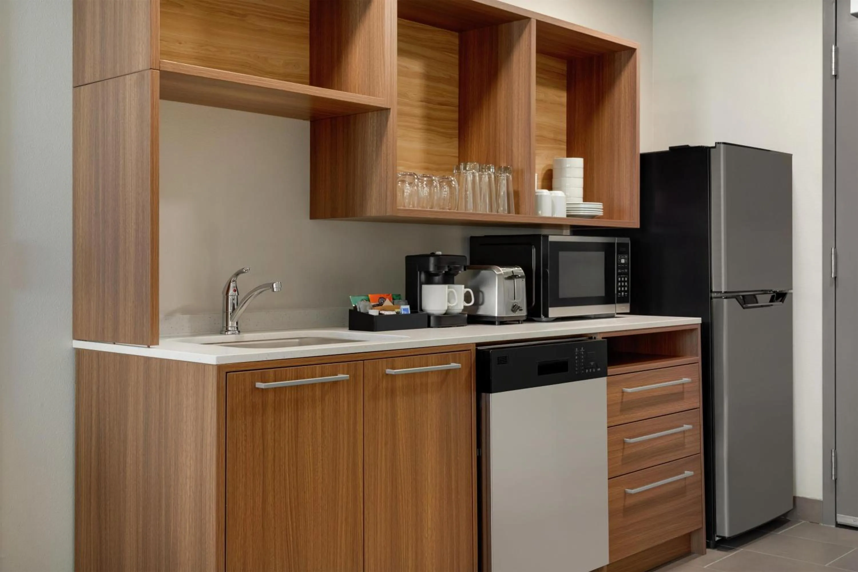Kitchen or kitchenette in Home2 Suites By Hilton Denton