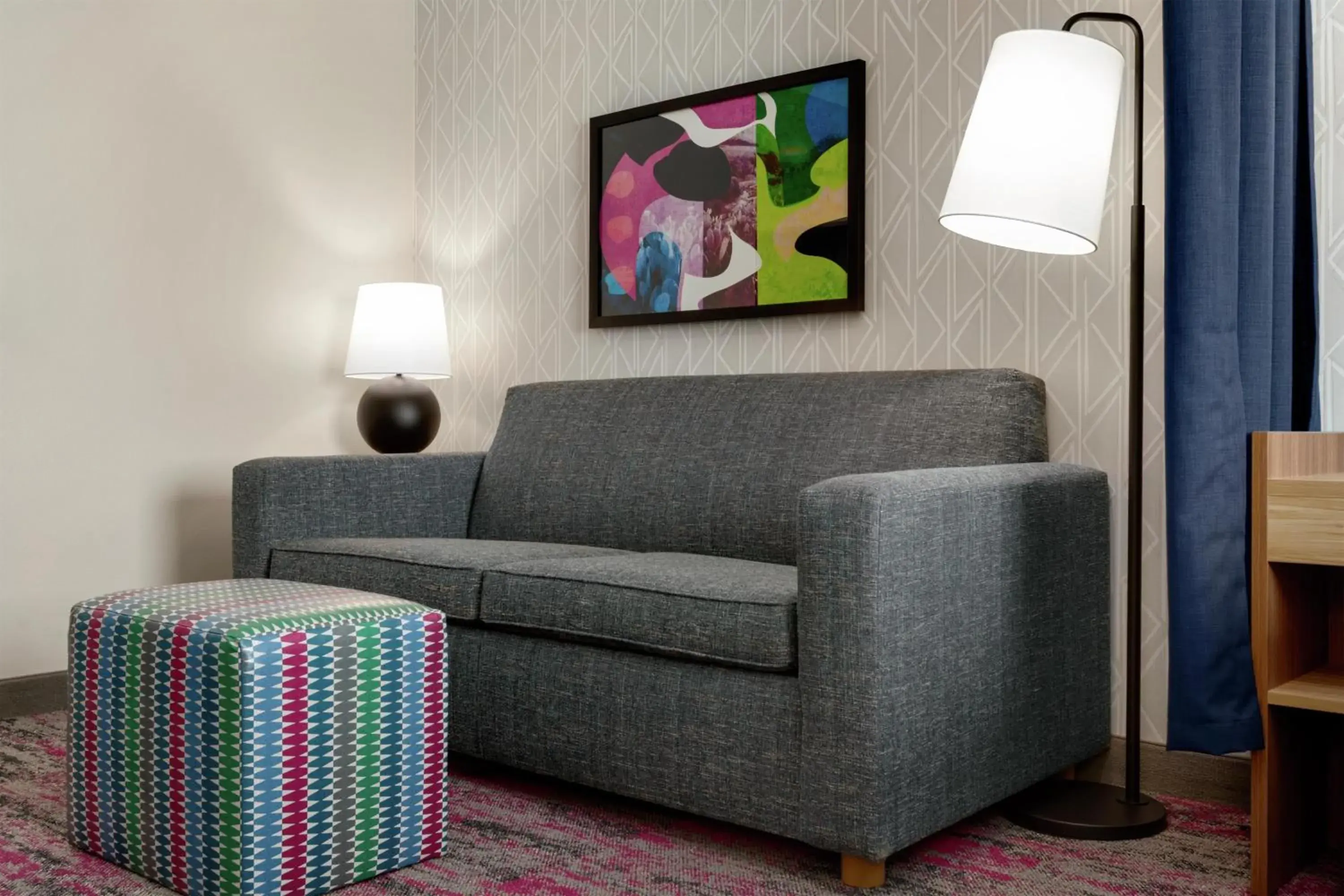 Living room in Home2 Suites By Hilton Denton Living room in Home2 Suites By Hilton Denton