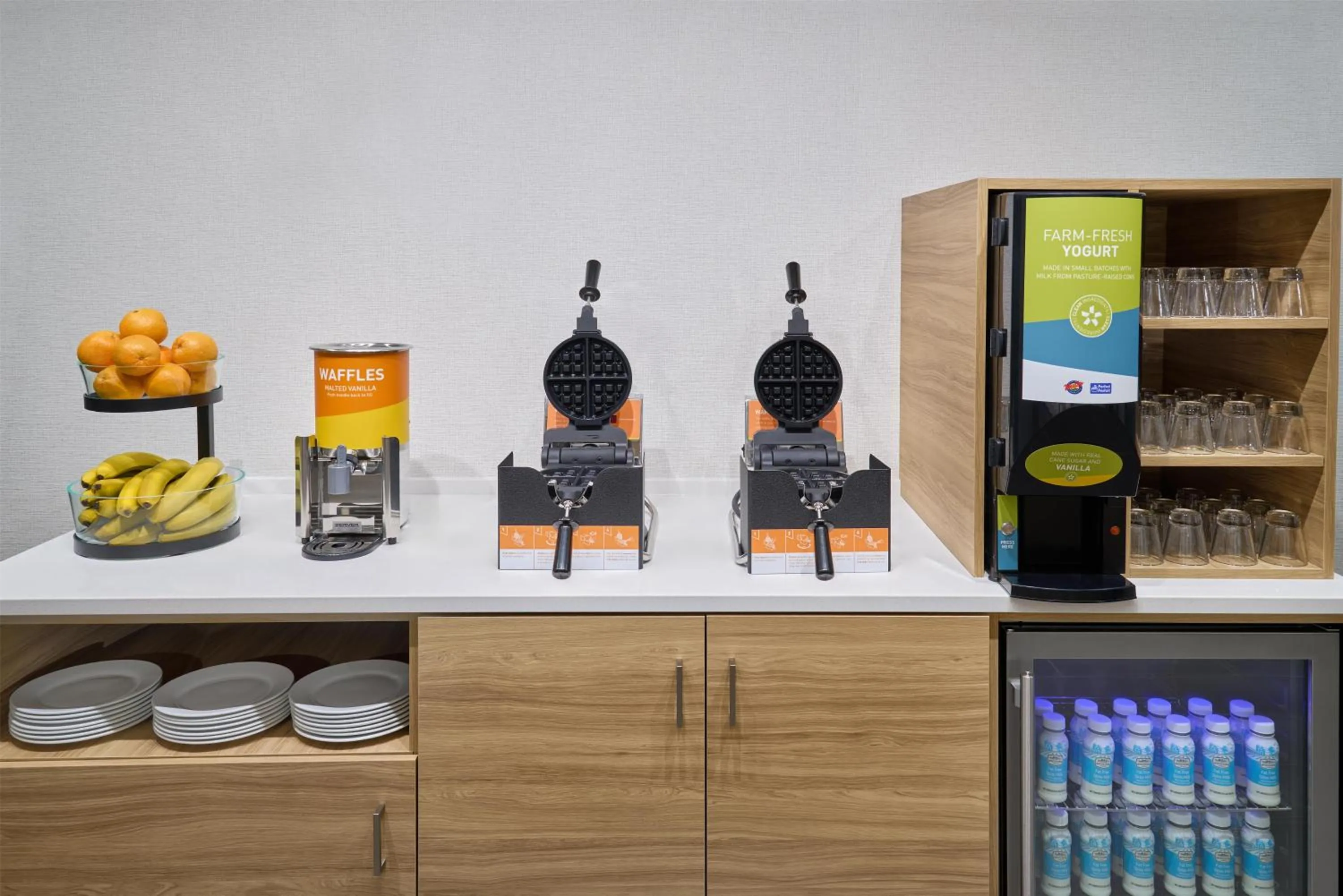 Breakfast in Home2 Suites By Hilton Frankenmuth