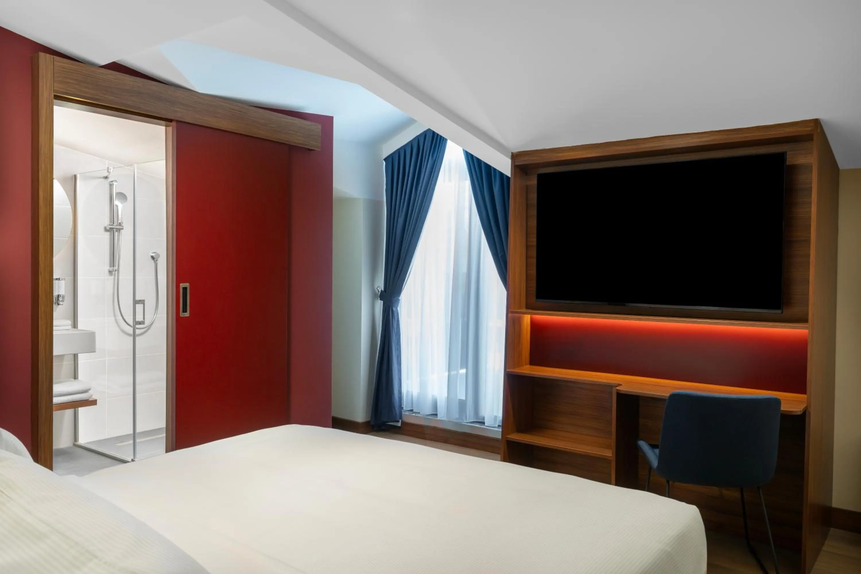 Bed in Hampton By Hilton Istanbul Sisli