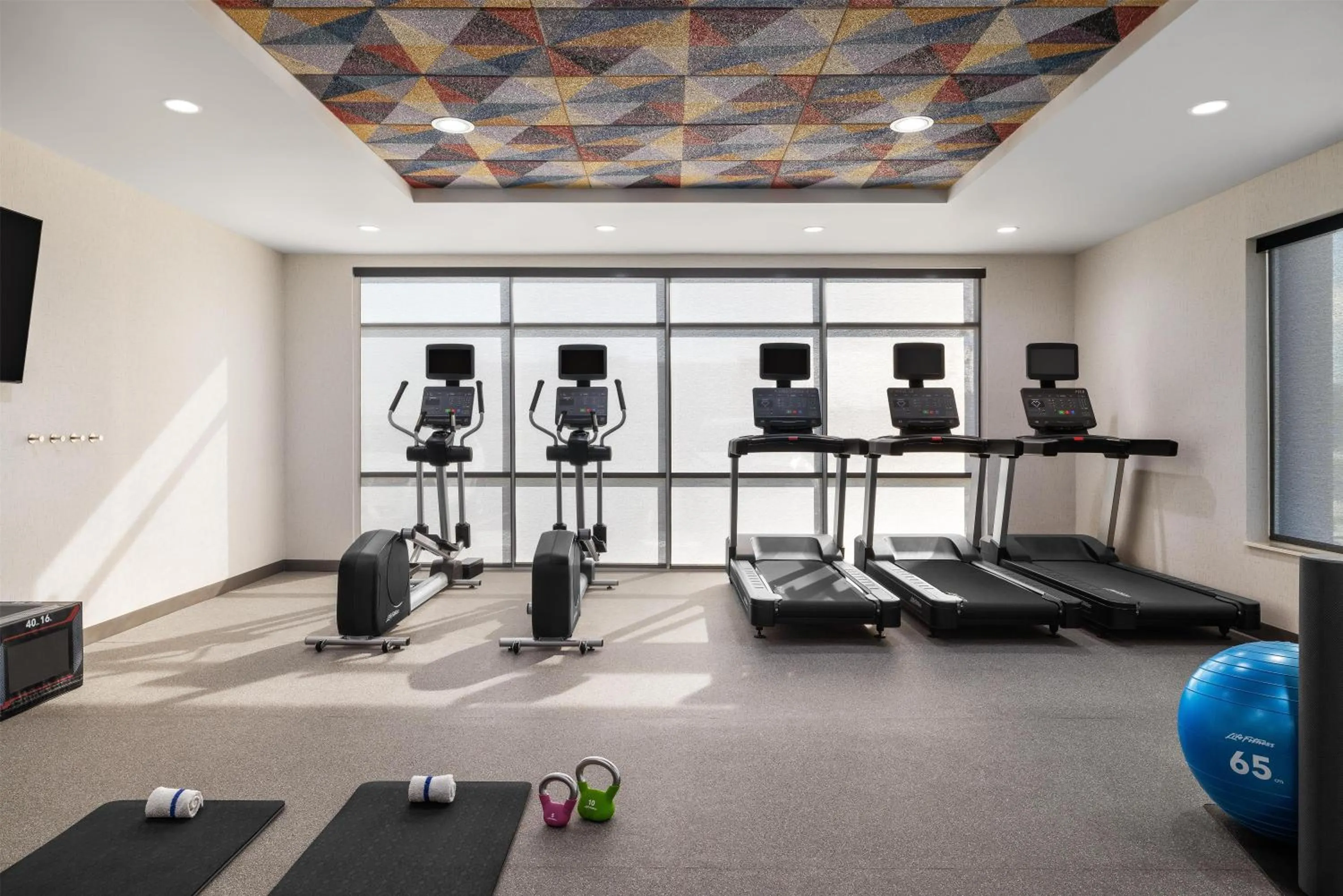 Fitness centre/facilities in Home2 Suites By Hilton Muncie