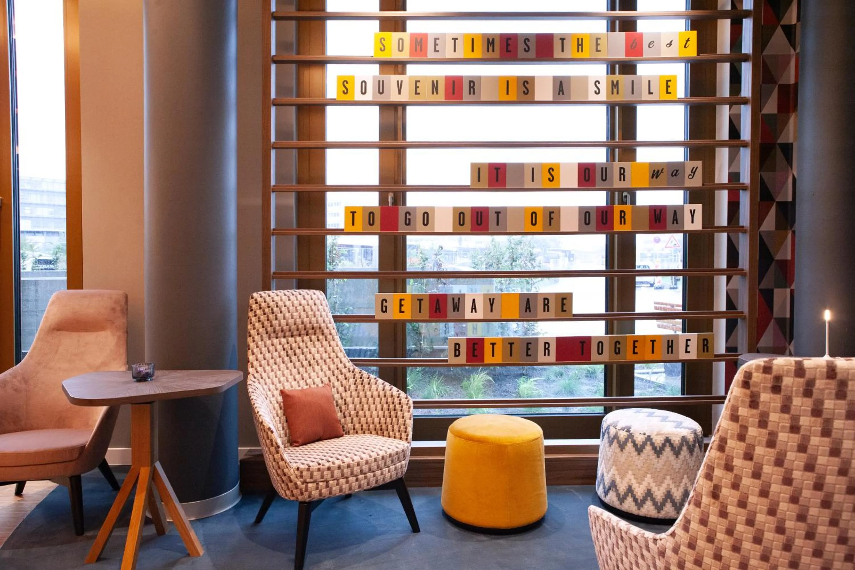 Lobby or reception in Hampton By Hilton Stuttgart Airport