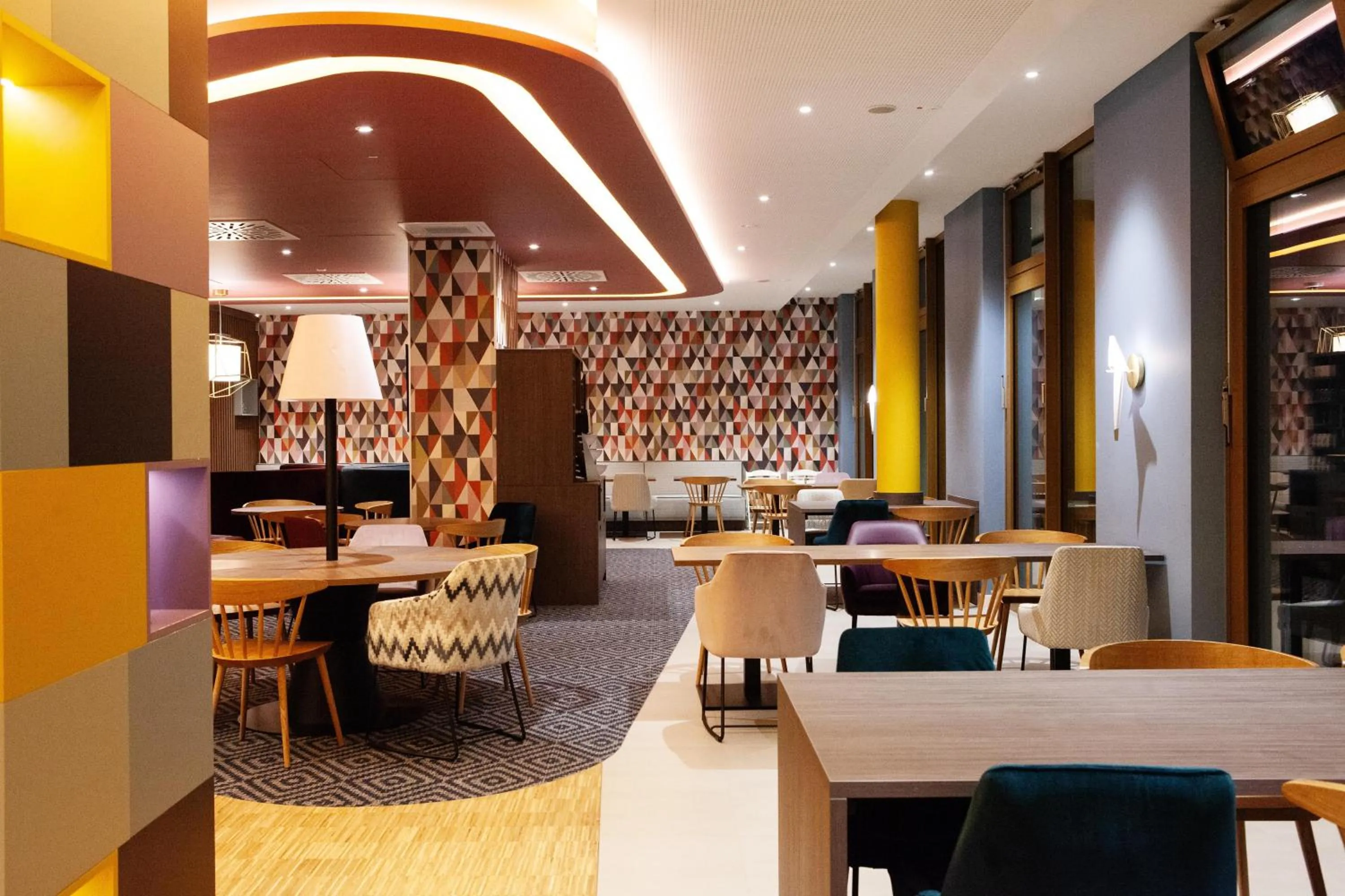 Restaurant/places to eat in Hampton By Hilton Stuttgart Airport