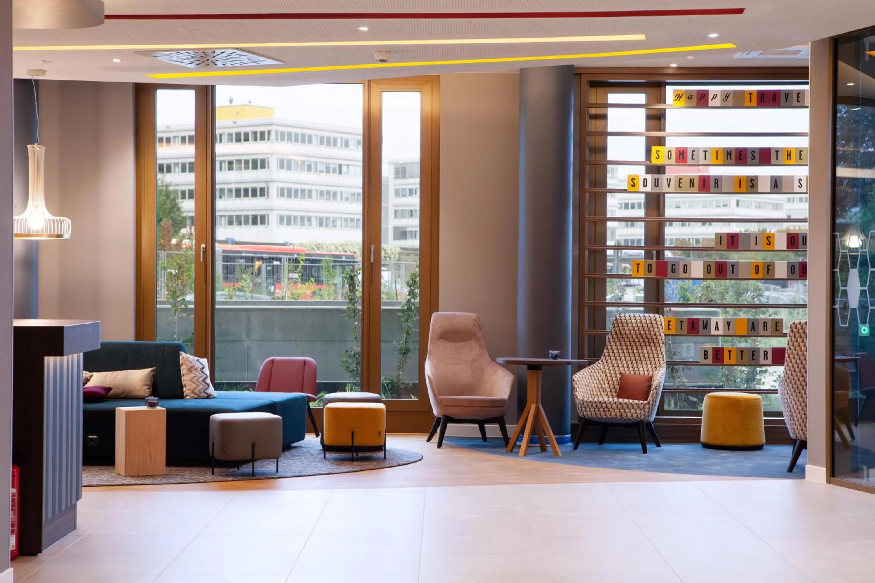 Lobby or reception in Hampton By Hilton Stuttgart Airport
