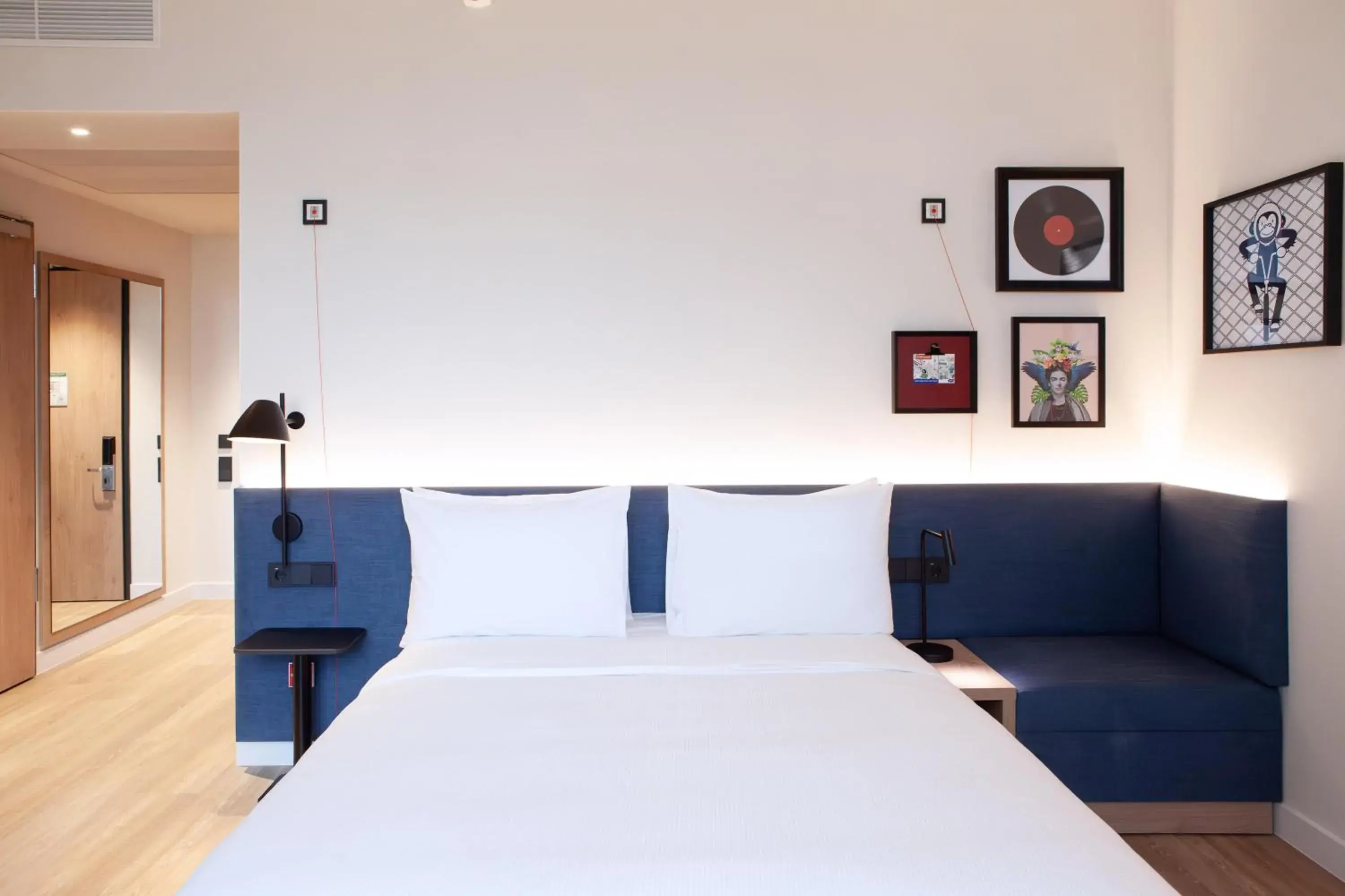 Bed in Hampton By Hilton Stuttgart Airport Bed in Hampton By Hilton Stuttgart Airport