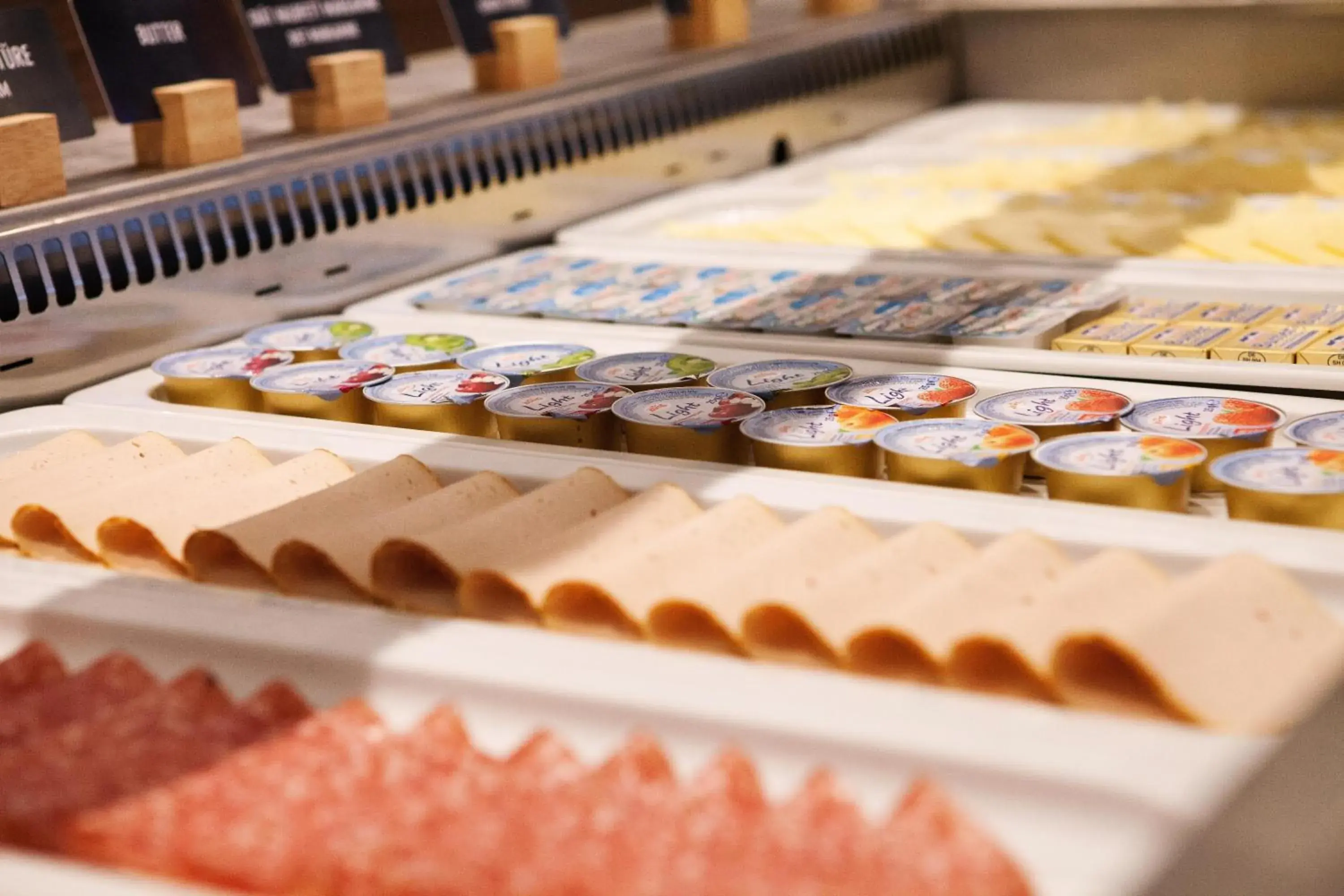 Breakfast in Hampton By Hilton Stuttgart Airport Breakfast in Hampton By Hilton Stuttgart Airport