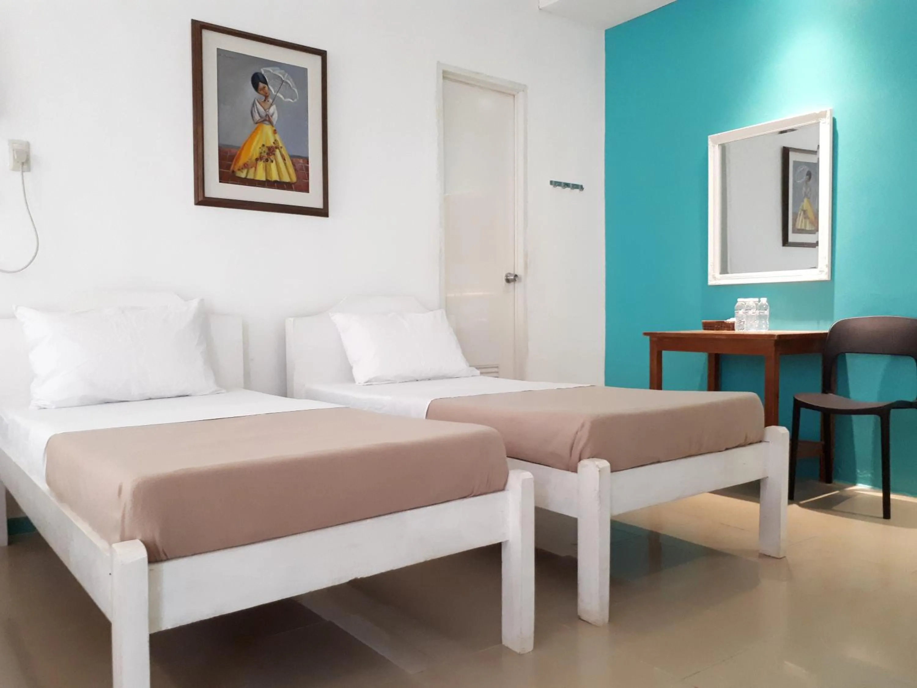 Bedroom, Bed in La Vida Hostel Samal Island