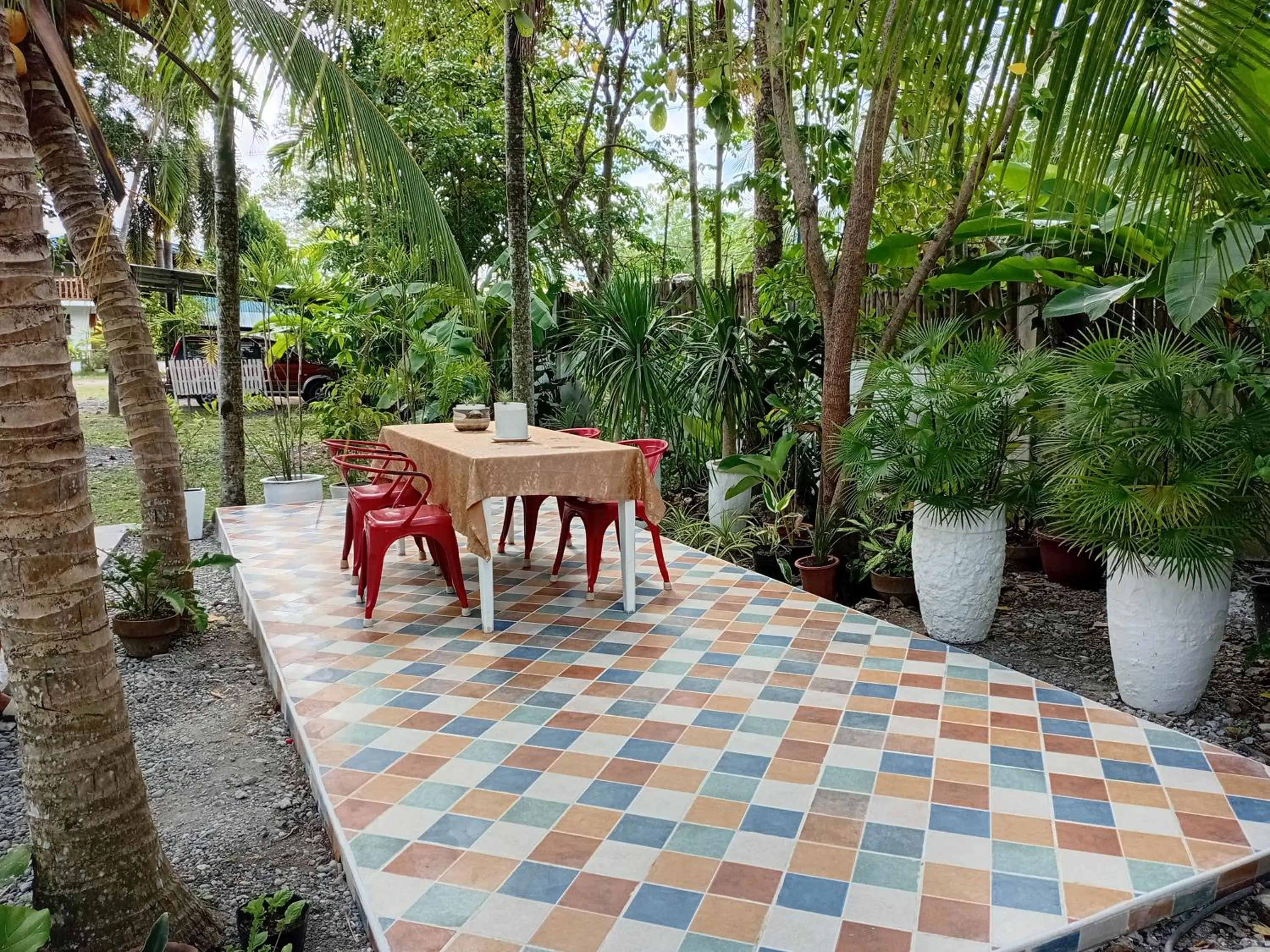 La Vida Hostel Samal Island