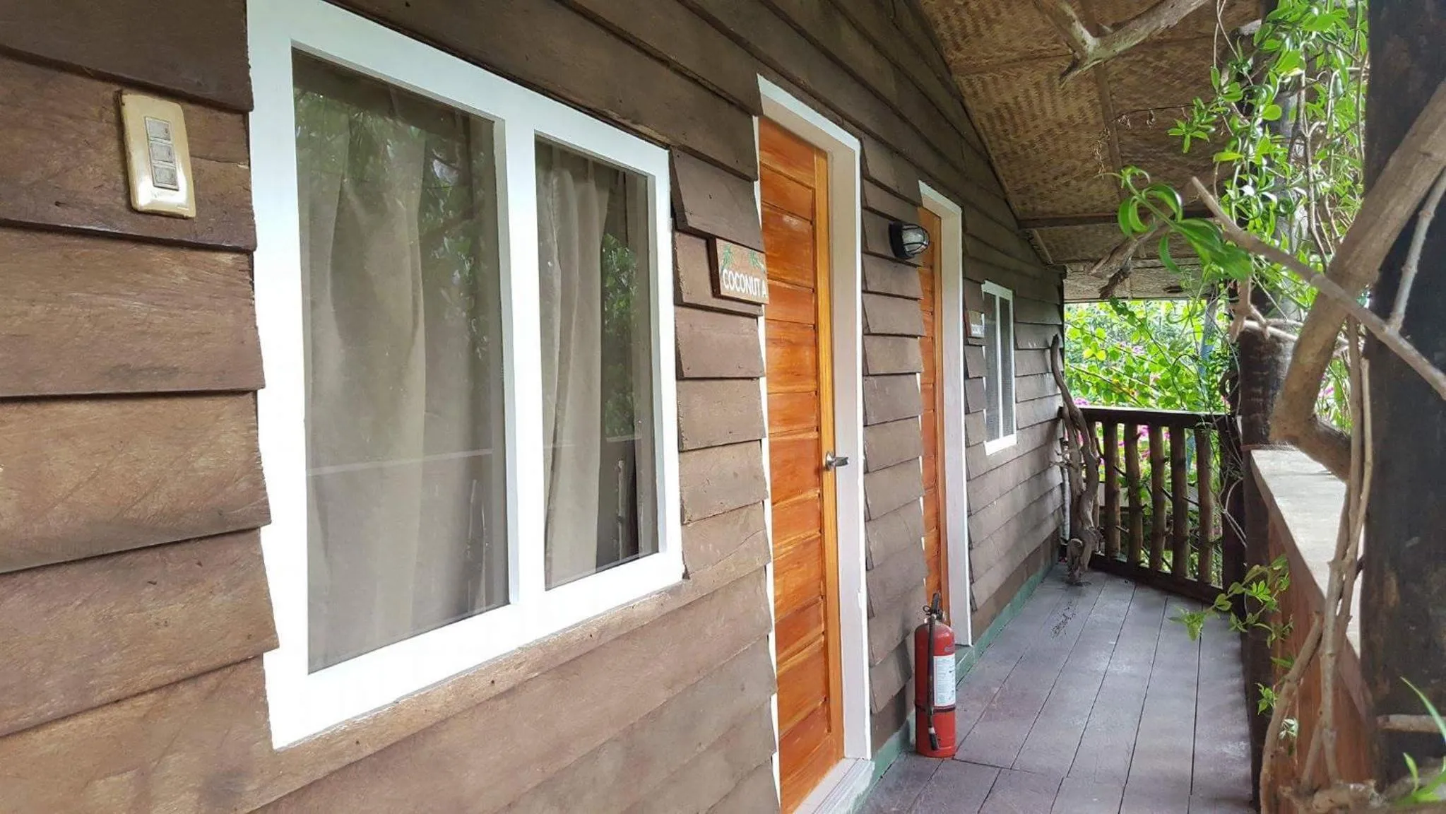 Balcony/Terrace in La Vida Hostel Samal Island