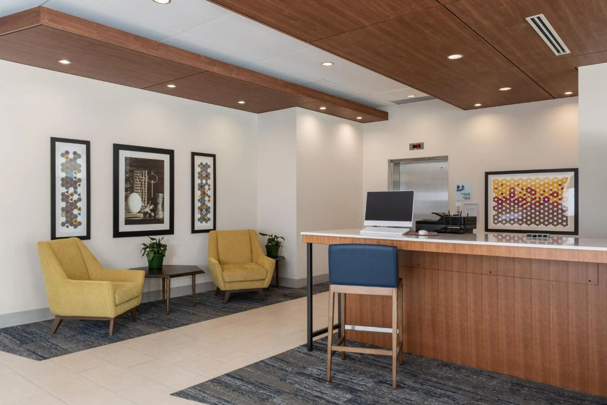 Property building in Holiday Inn Express & Suites Victoria-Colwood by IHG