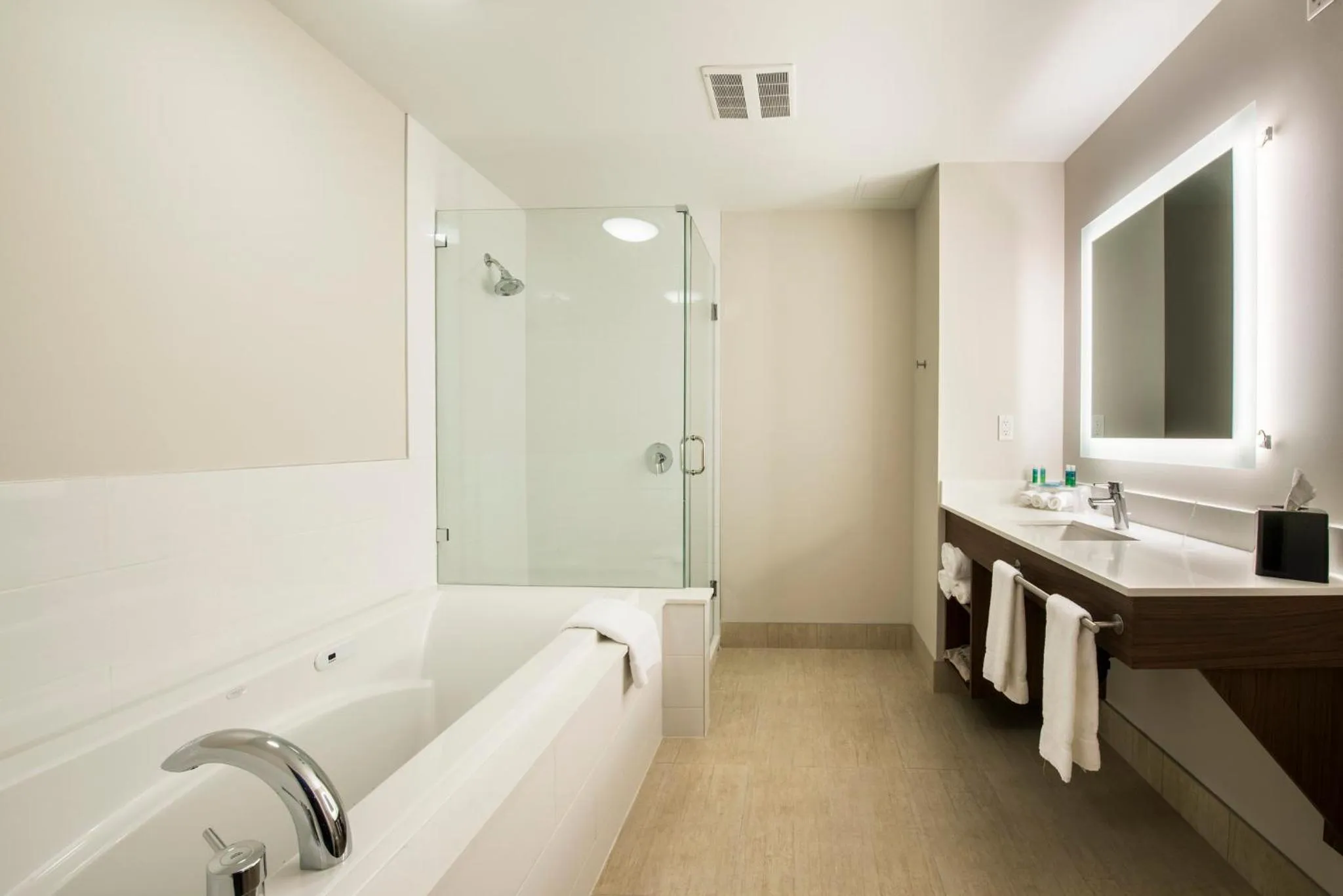 Bathroom in Holiday Inn Express & Suites Victoria-Colwood by IHG