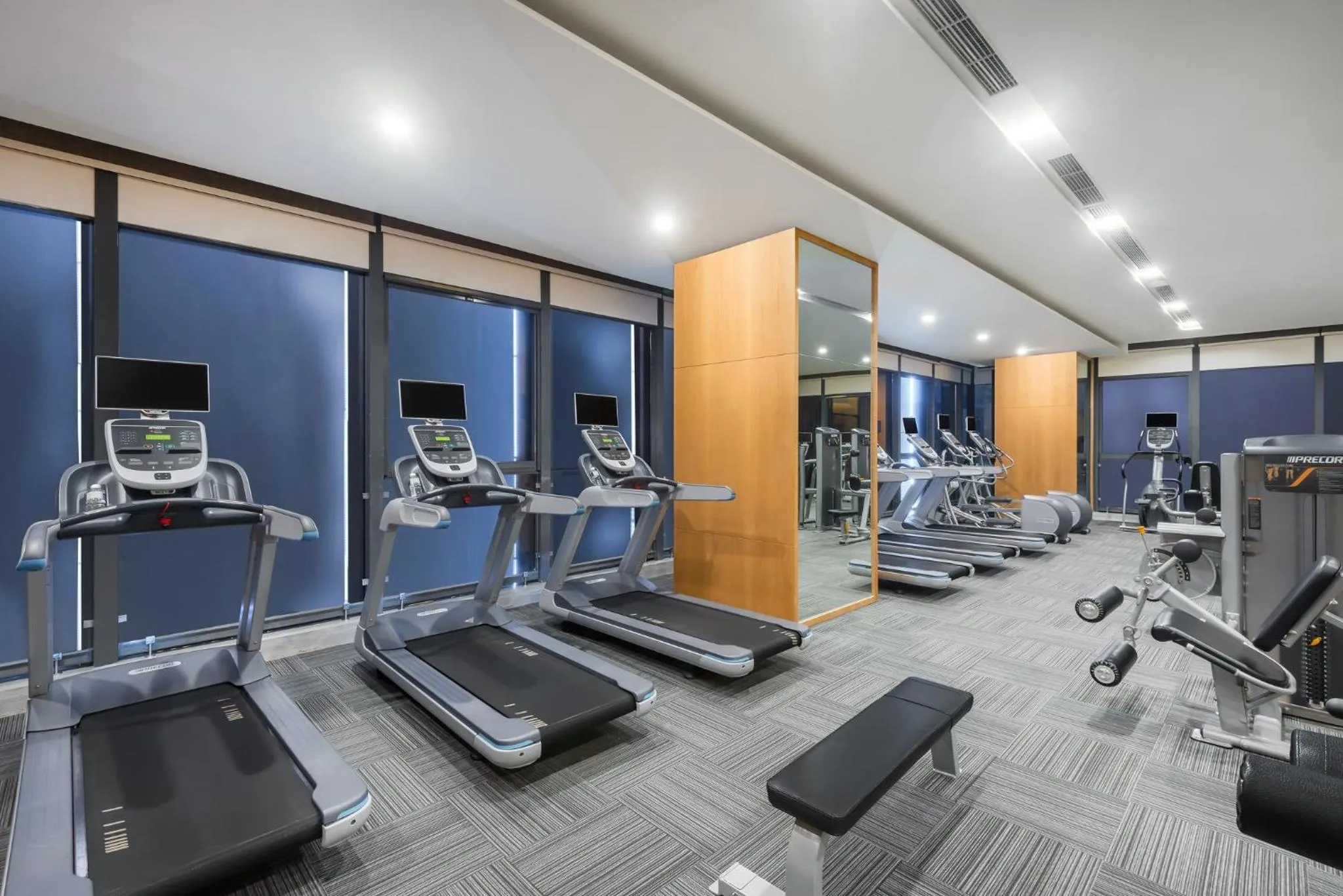 Fitness centre/facilities in Crowne Plaza Yibin by IHG