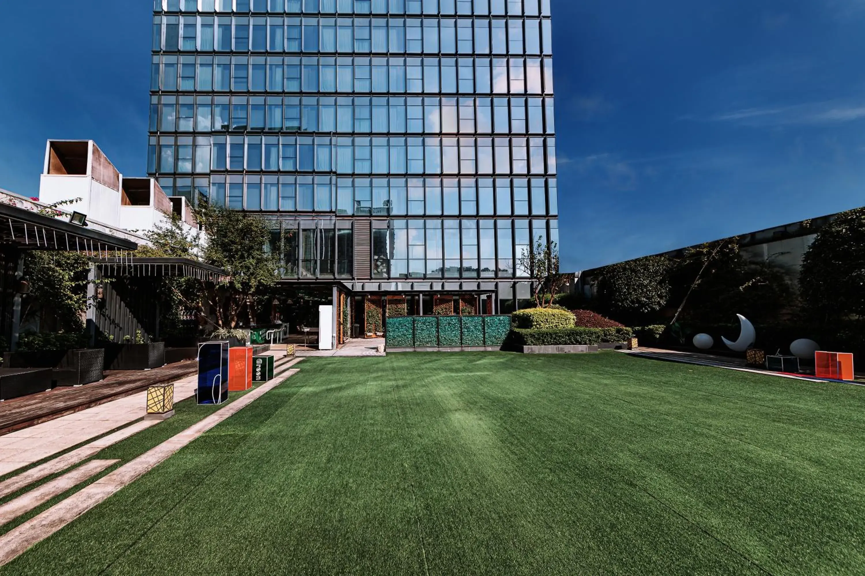 Property building in Crowne Plaza Yibin by IHG Property building in Crowne Plaza Yibin by IHG