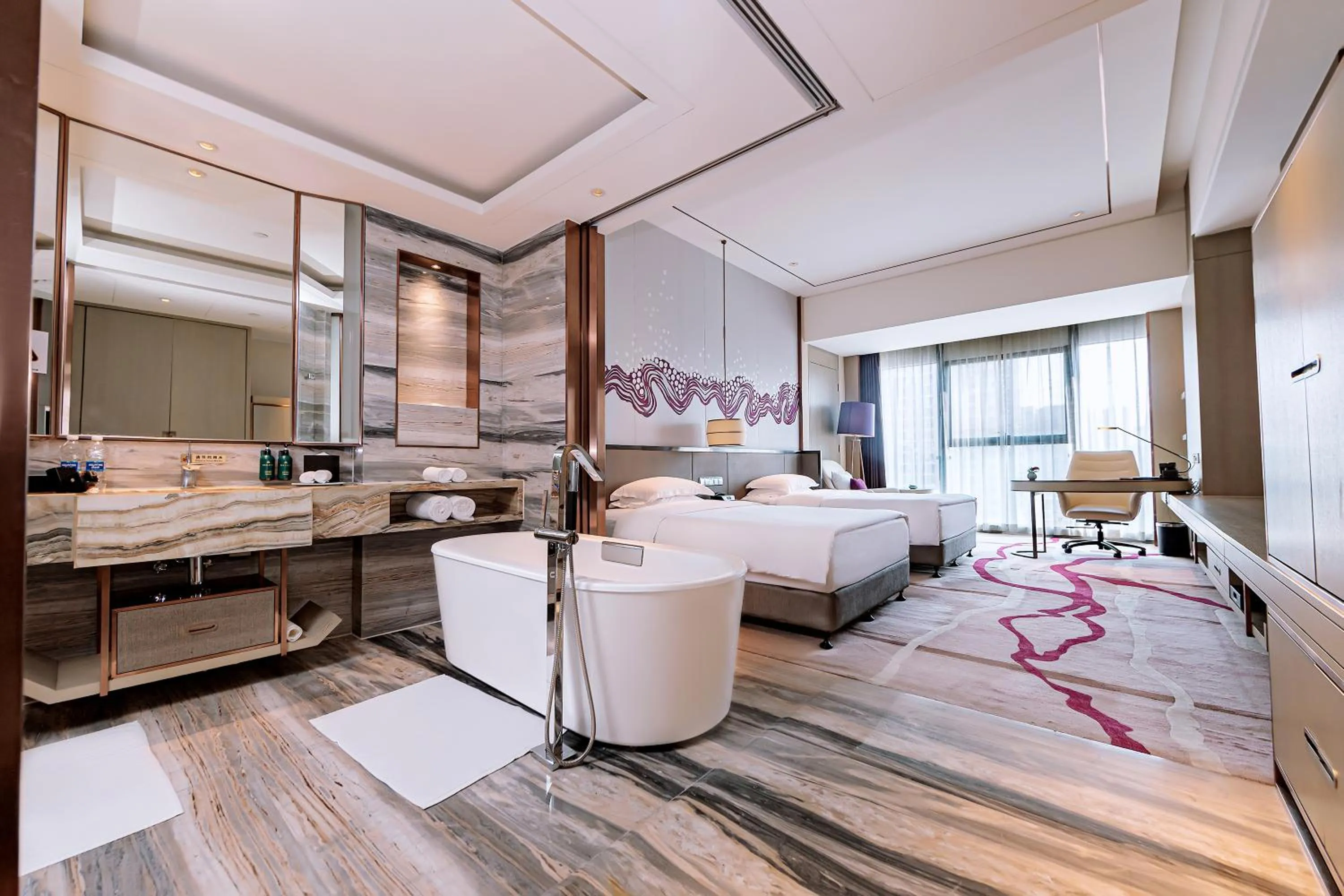 Bed in Crowne Plaza Yibin by IHG