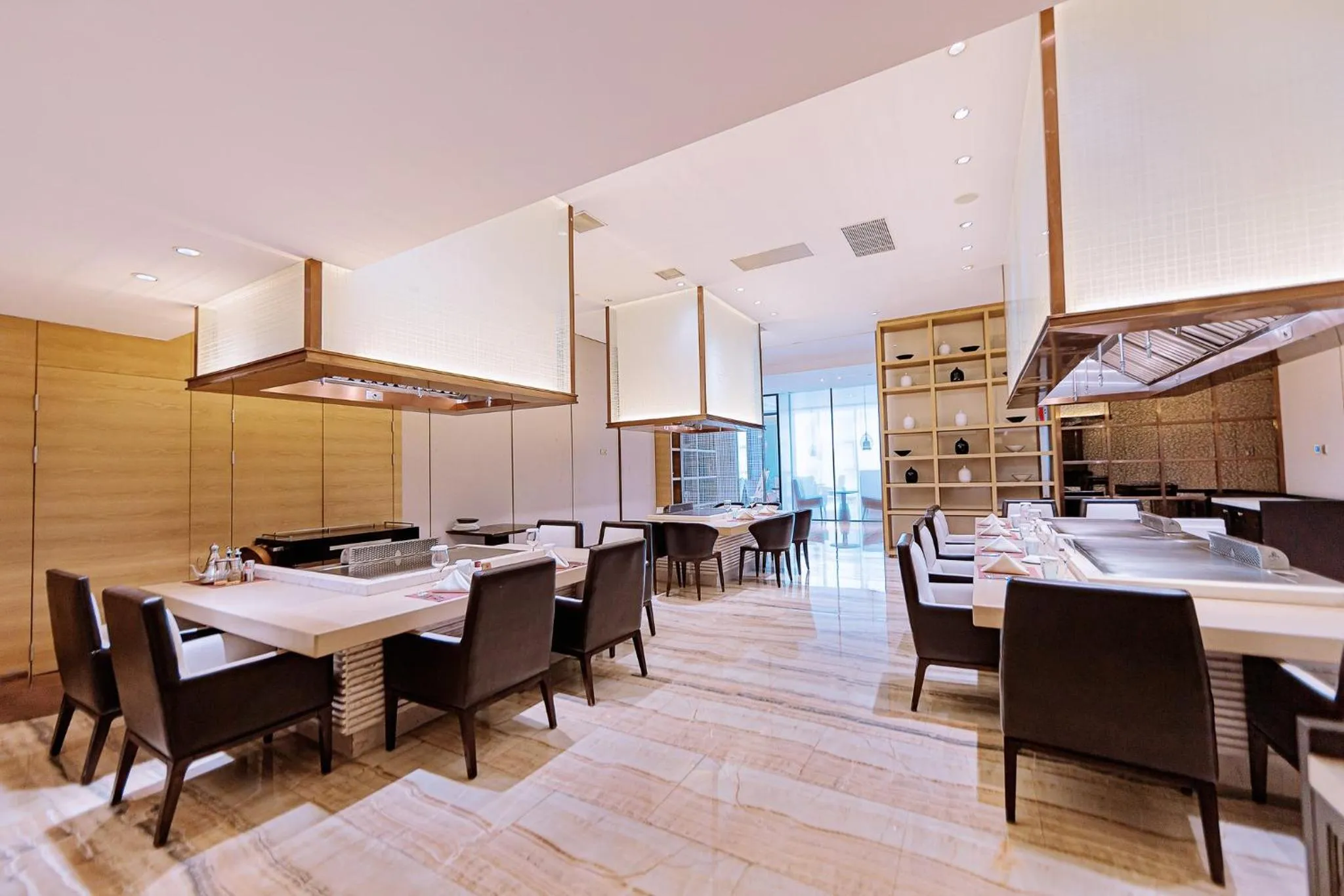 Restaurant/places to eat in Crowne Plaza Yibin by IHG