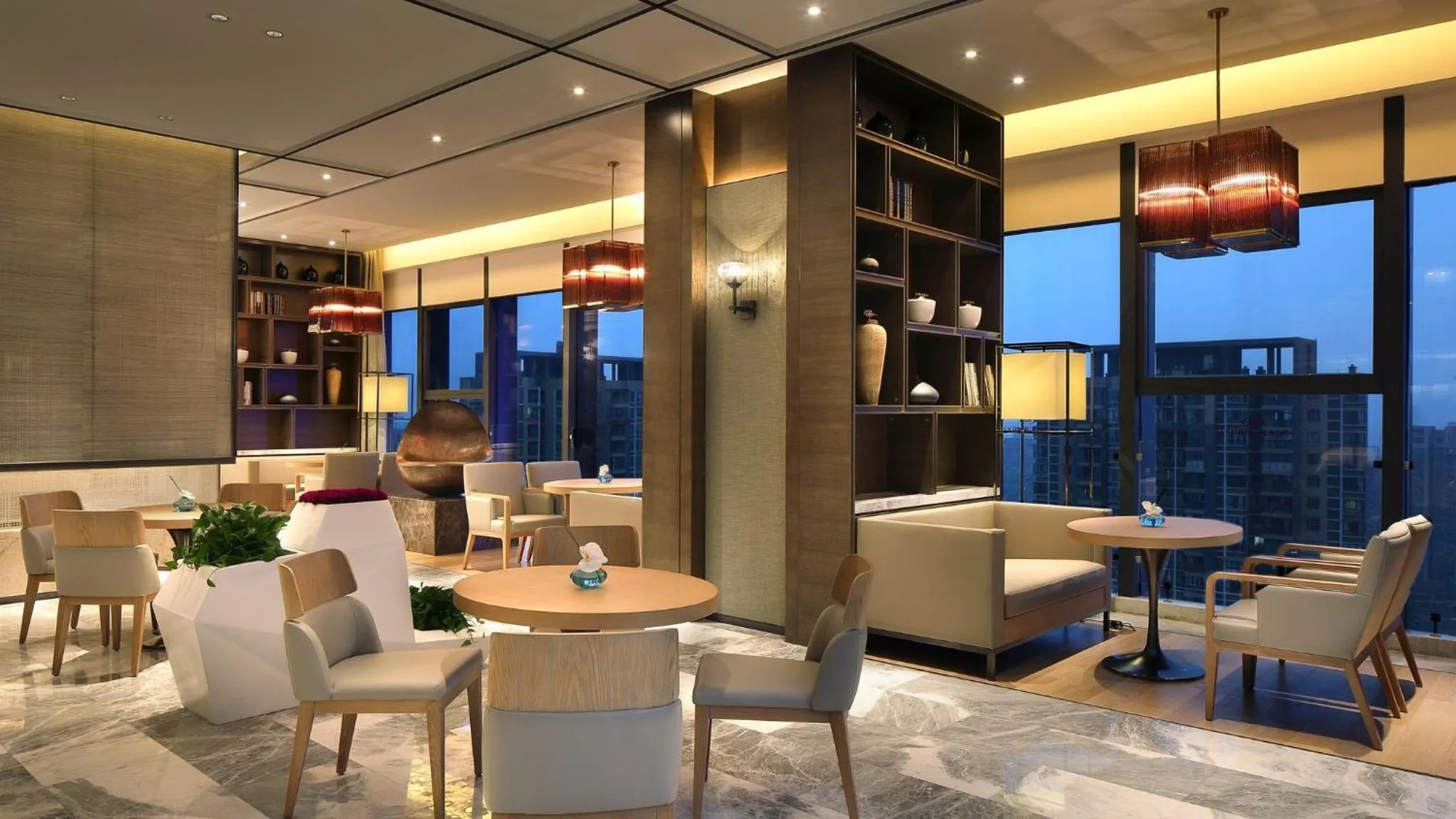 Restaurant/places to eat in Crowne Plaza Yibin by IHG