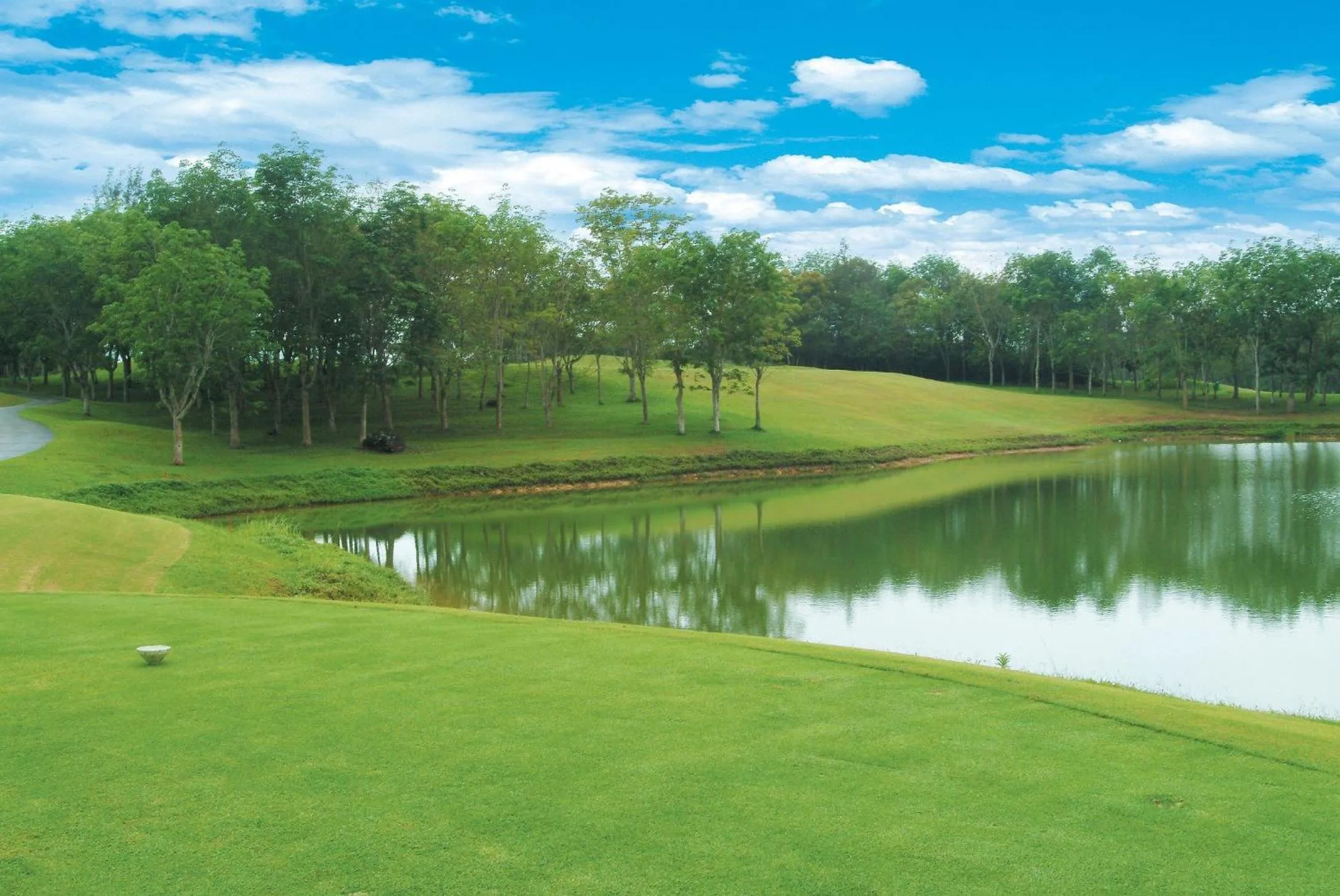 Area and facilities in Crowne Plaza Yibin by IHG