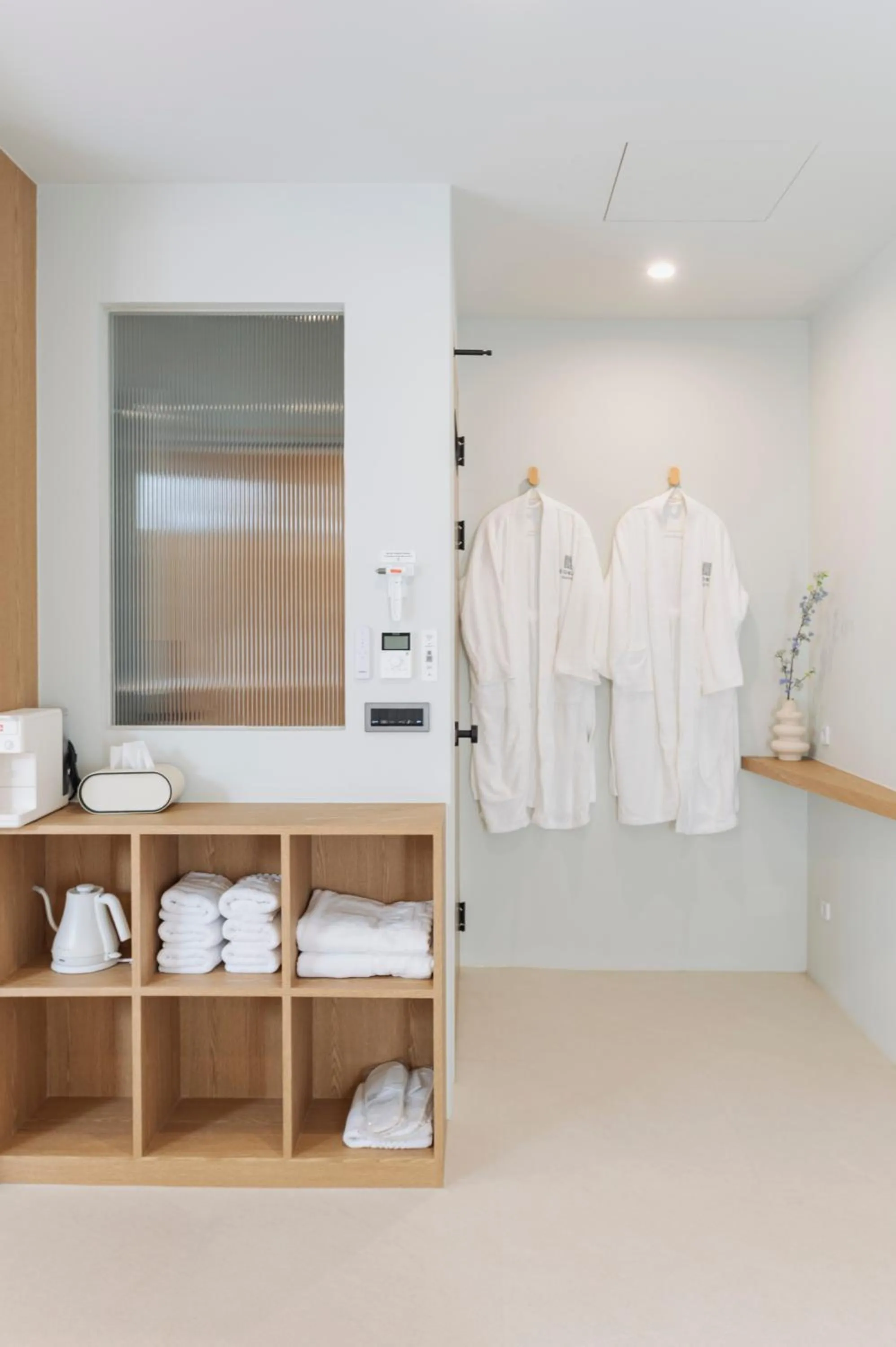 Coffee/tea facilities in Yeobaek Hotel