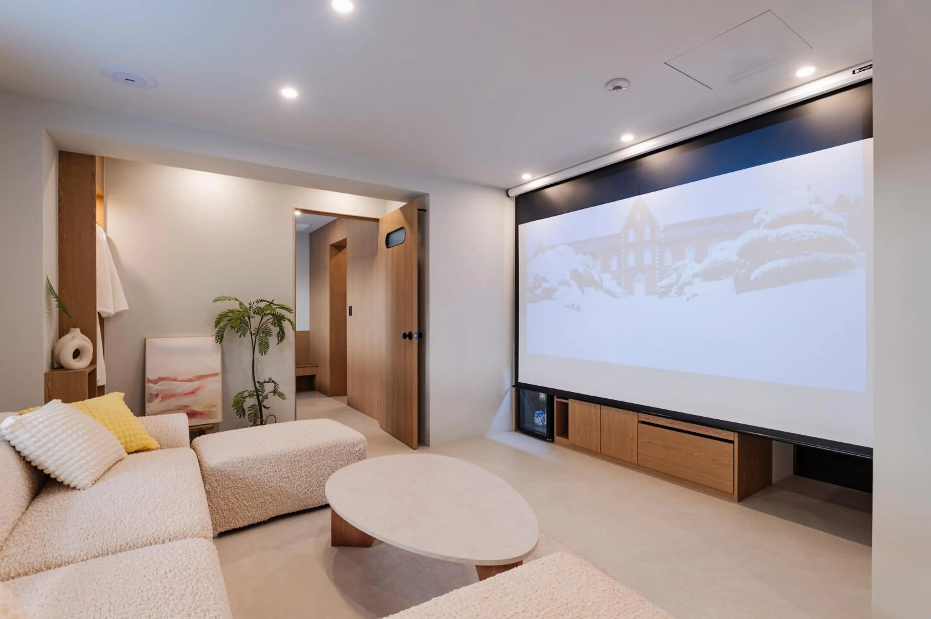 TV and multimedia in Yeobaek Hotel
