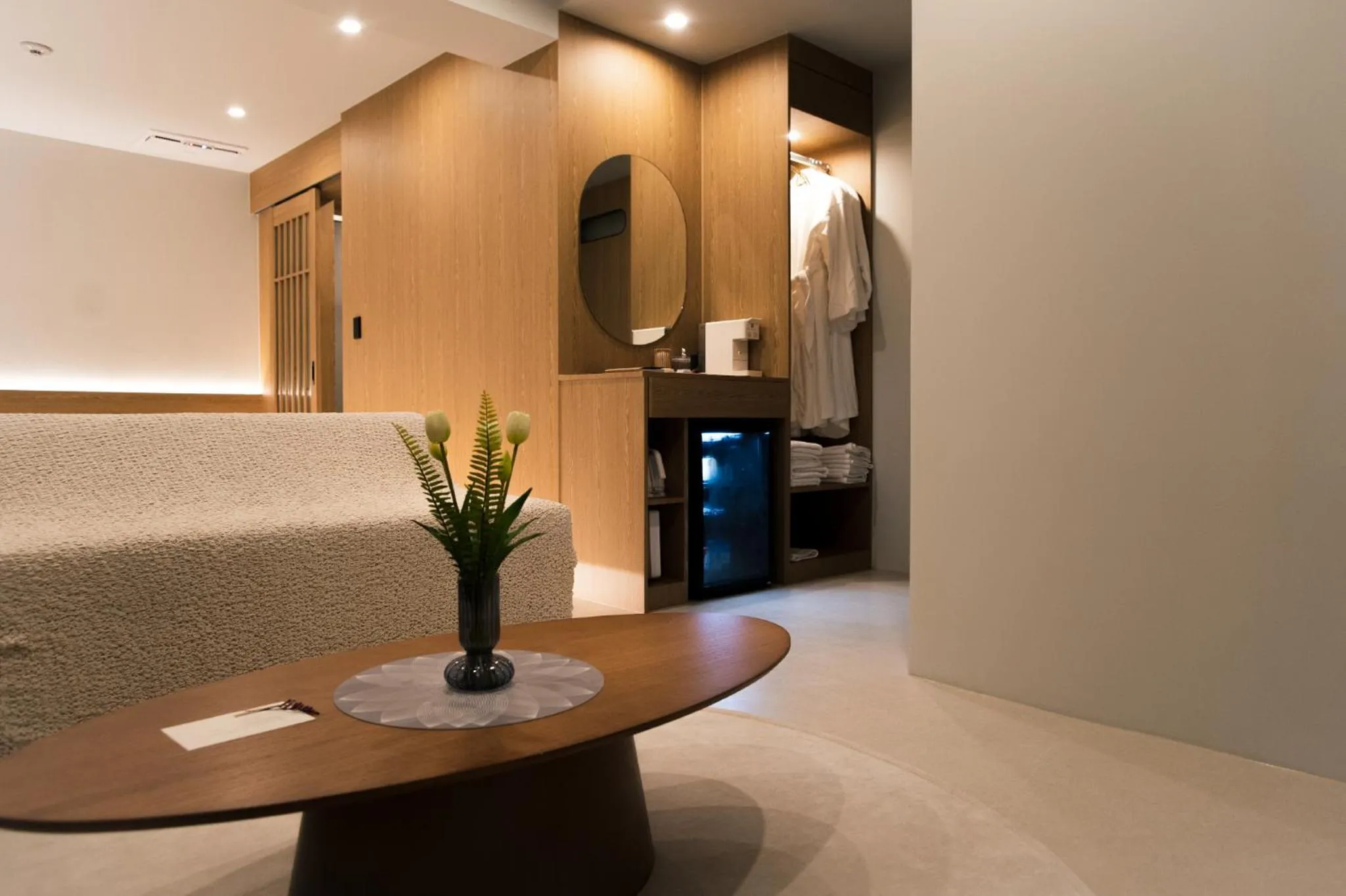 TV and multimedia, Bed in Yeobaek Hotel